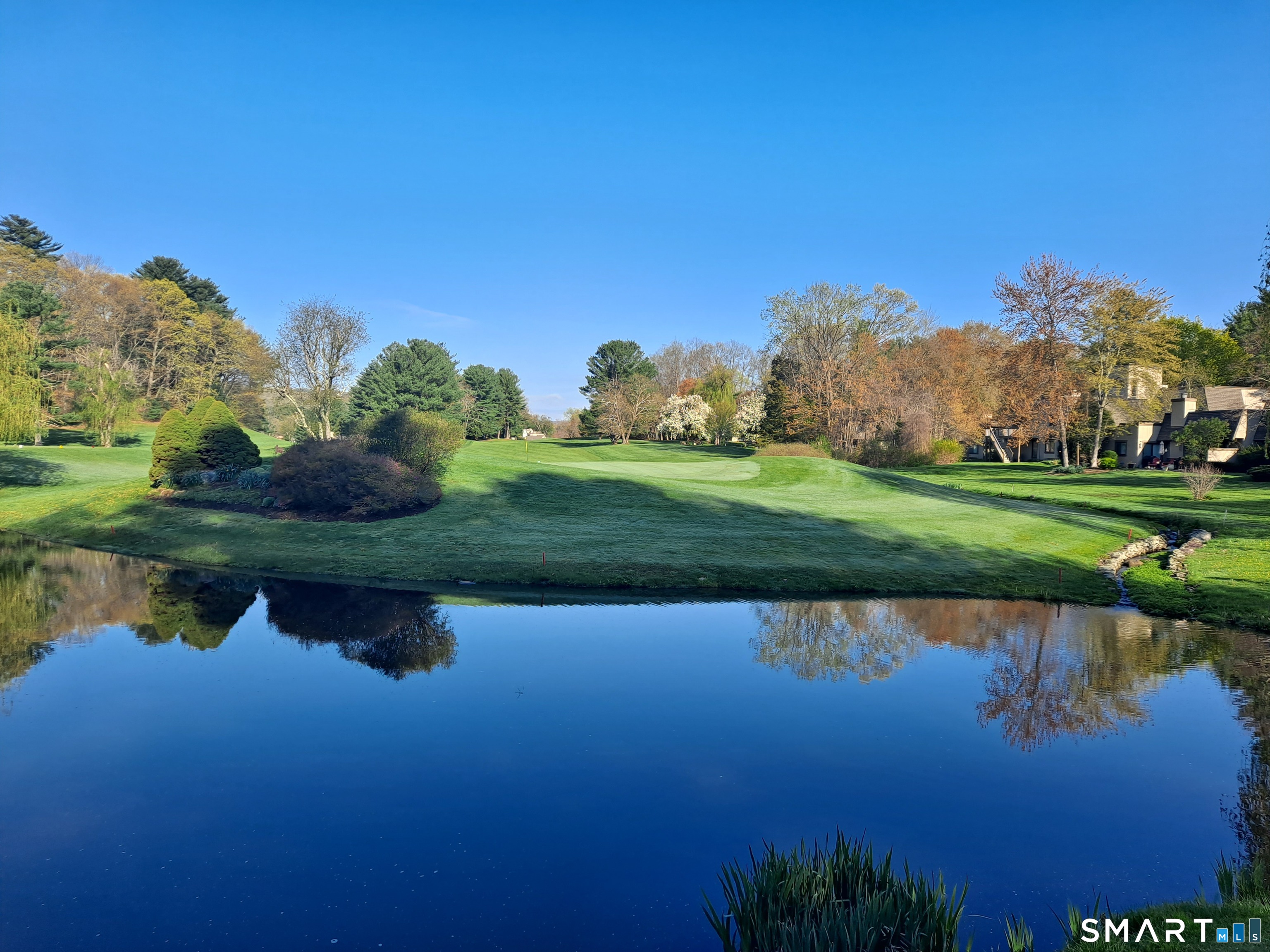 Homes for sale in Avon, CT | 67 Byron Dr #67, Avon, CT 06001 | MLS# 24143870