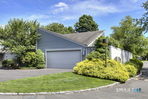 112 Harvest Commons, Unit 112