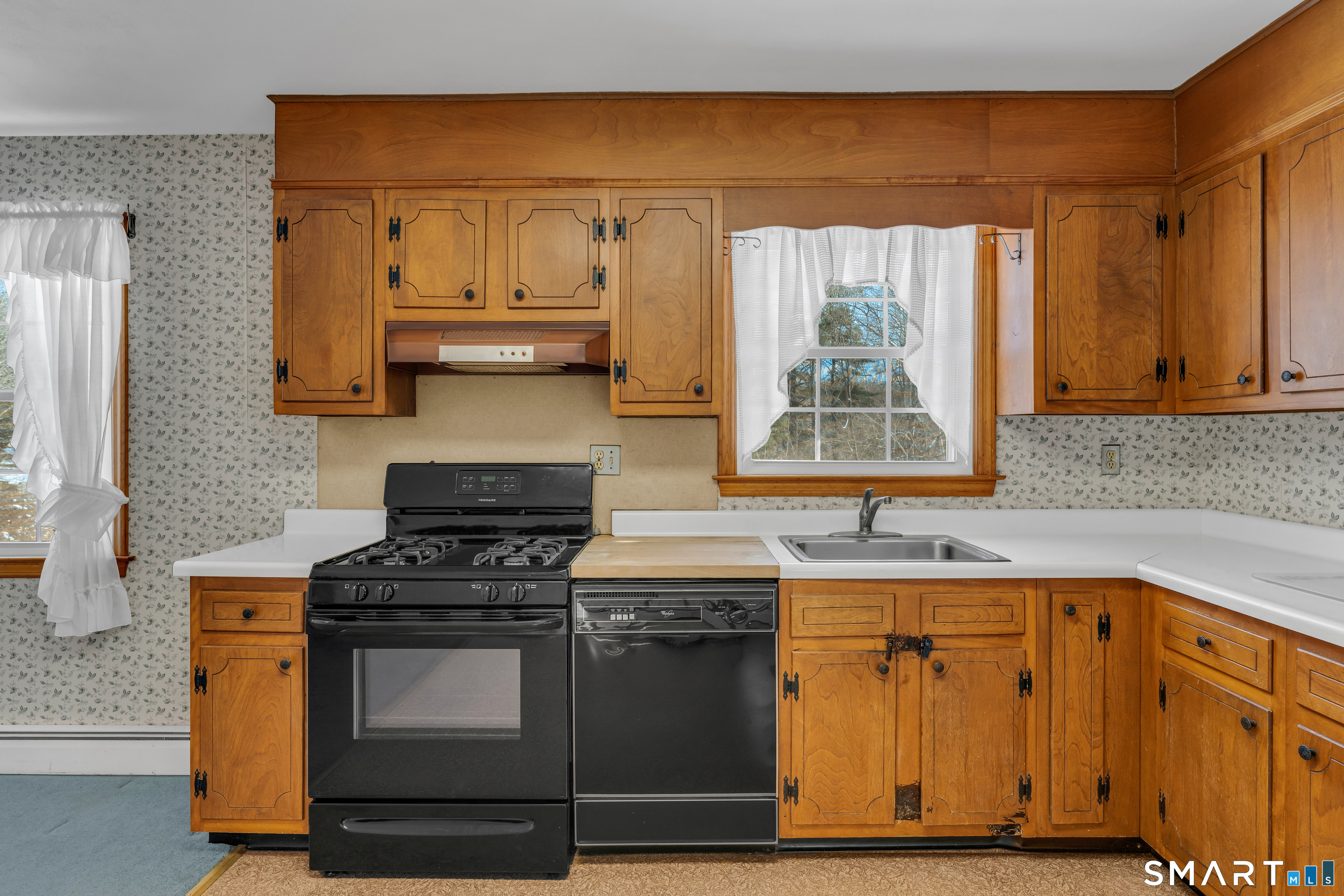 Homes for sale in Guilford, CT | 849 Hoop Pole Rd, Guilford, CT 06437 | MLS# 24144863