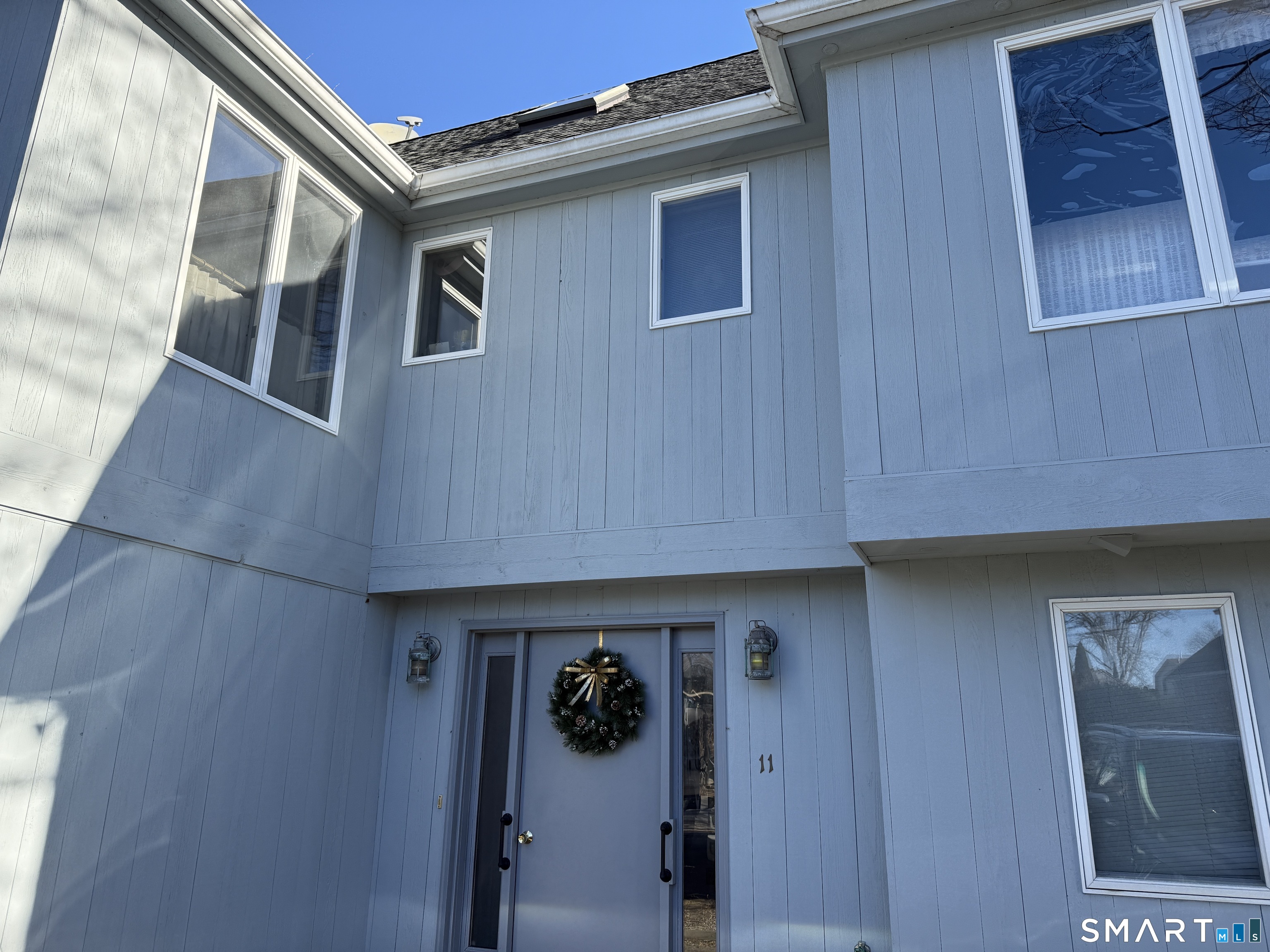 Homes for sale in Groton, CT | 11 Prospect St, Groton, CT 06340 | MLS# 24145116