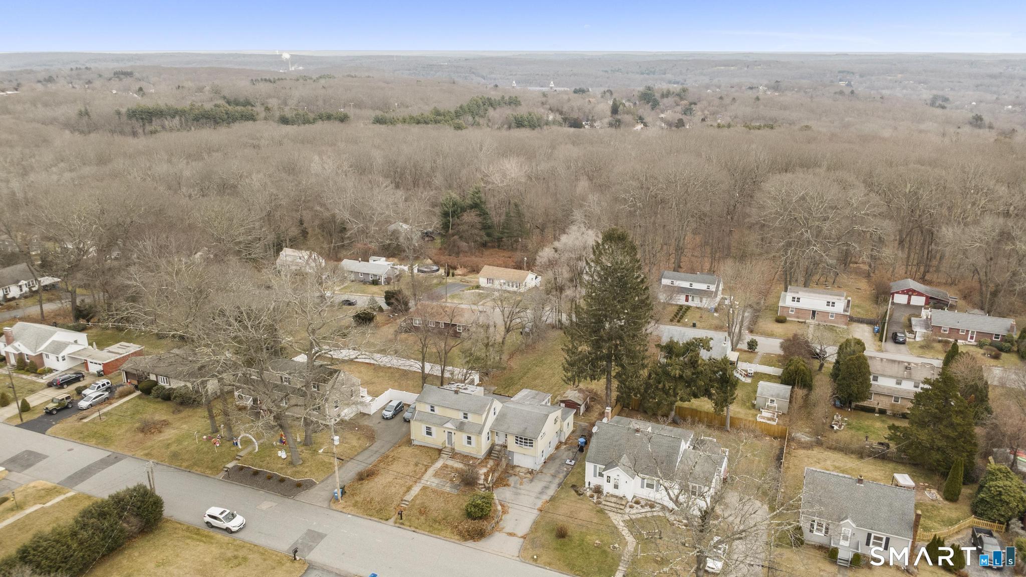 Homes for sale in Norwich, CT | 61 Flyers Dr, Norwich, CT 06360 | MLS# 24145121