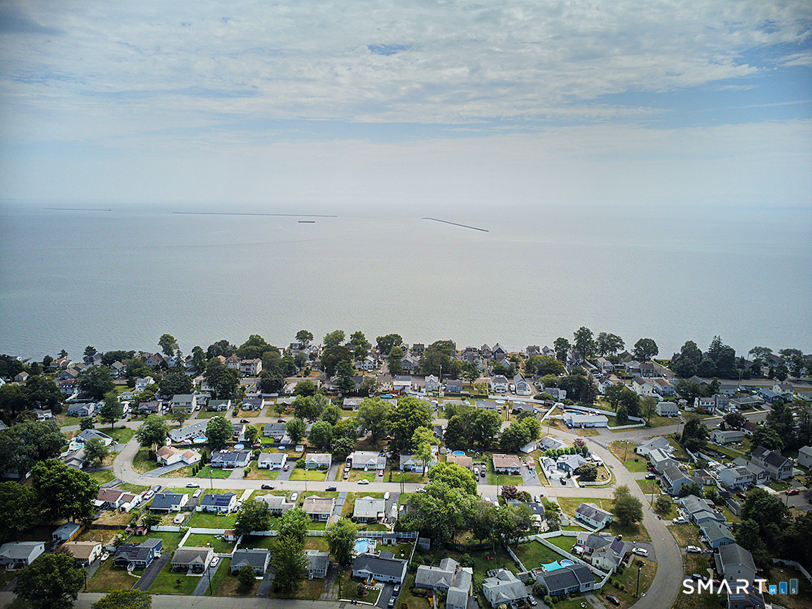 Homes for sale in West Haven, CT | 43 Contact Dr, West Haven, CT 06516 | MLS# 24143942