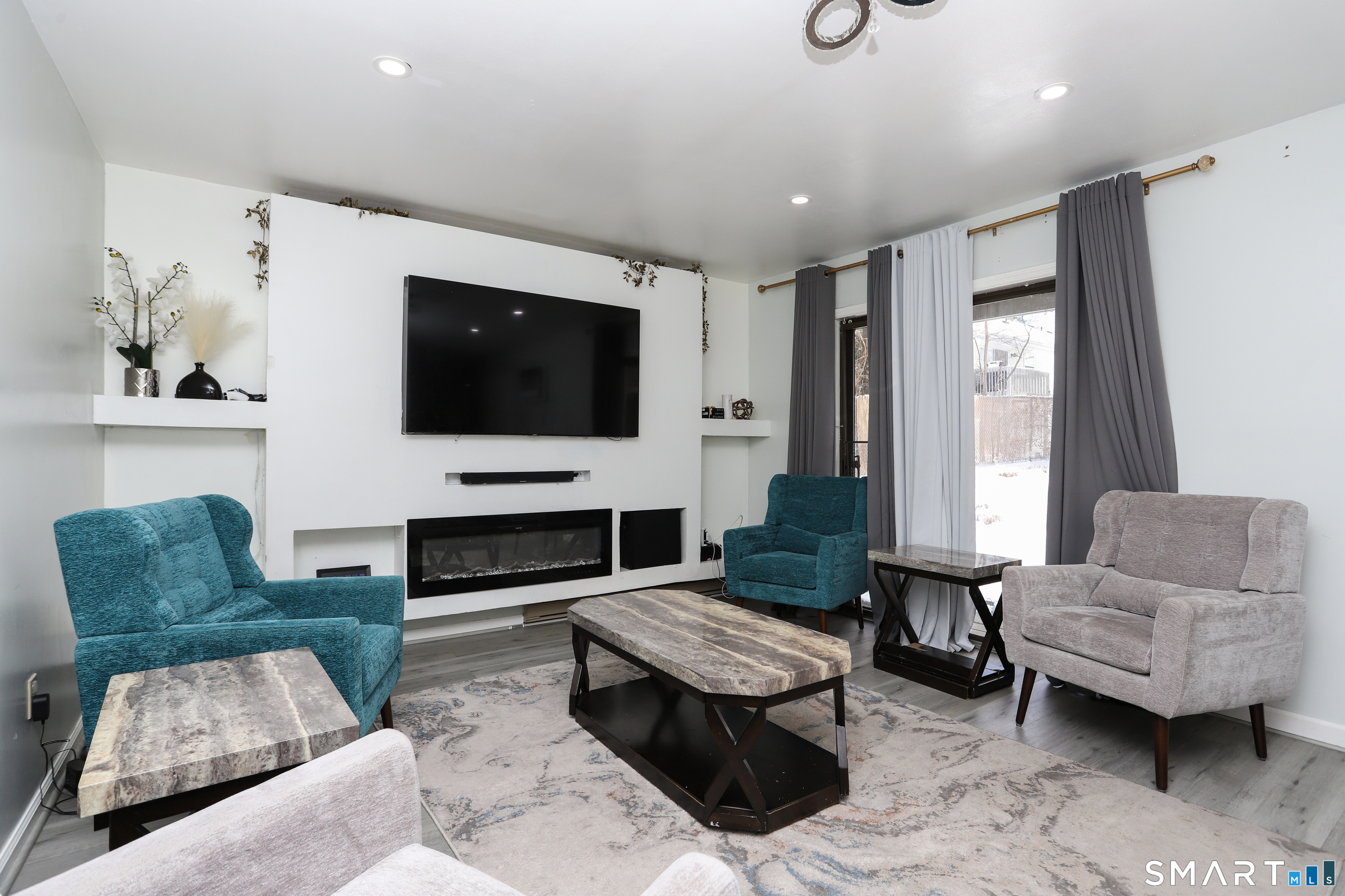 Homes for sale in Danbury, CT | 95 Park Ave #20, Danbury, CT 06810 | MLS# 24138333