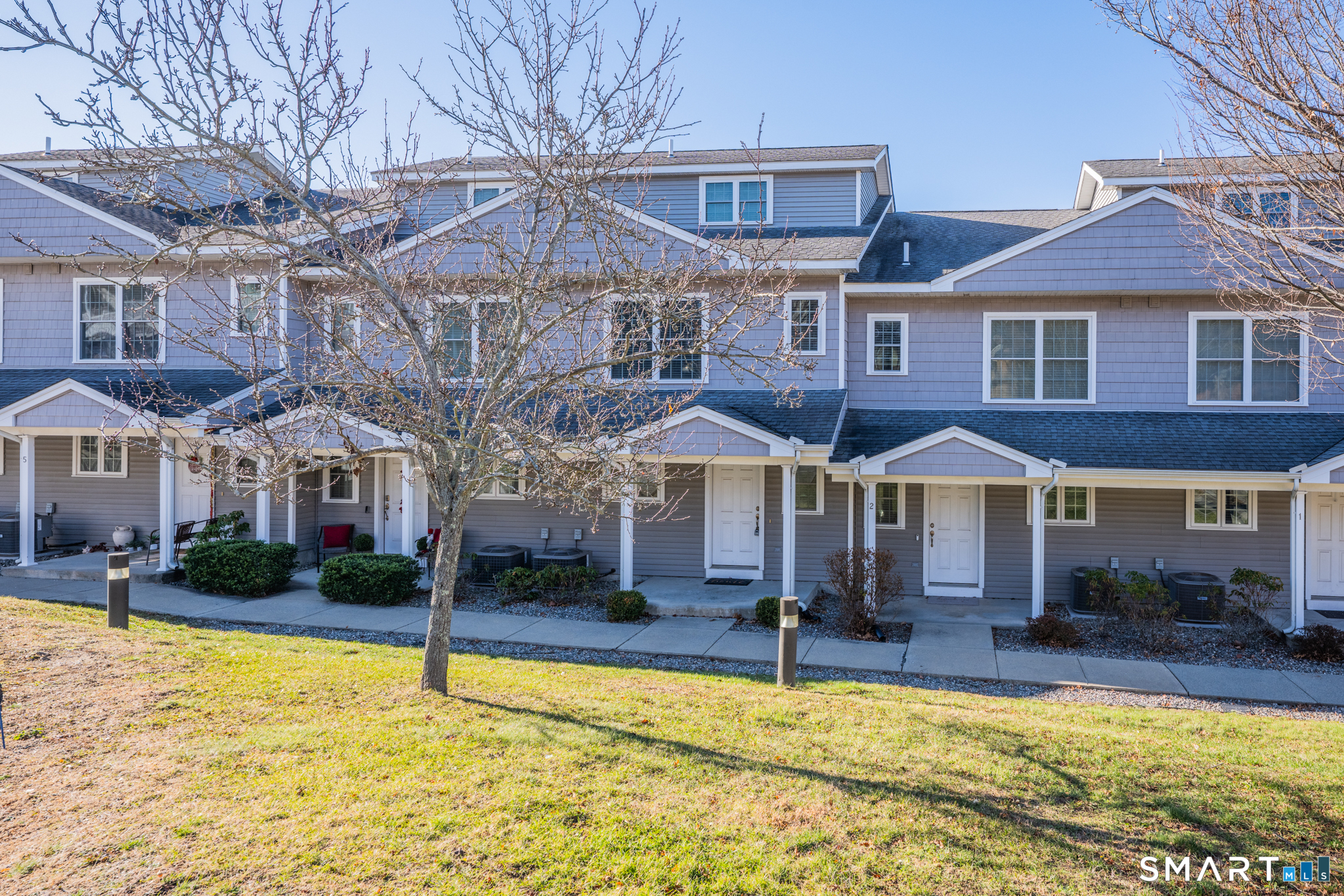 Homes for sale in New London, CT | 330 Crystal Ave #3, New London, CT 06320 | MLS# 24143896