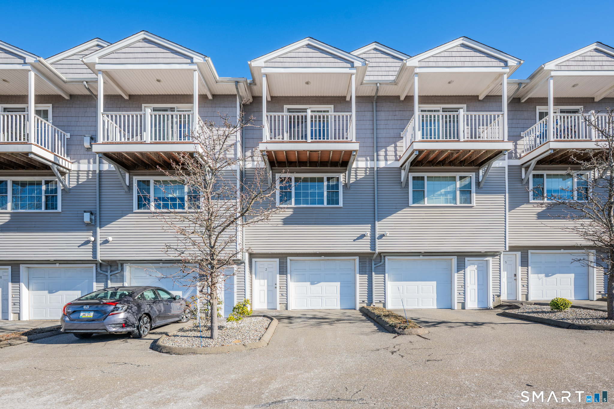 Homes for sale in New London, CT | 330 Crystal Ave #3, New London, CT 06320 | MLS# 24143896