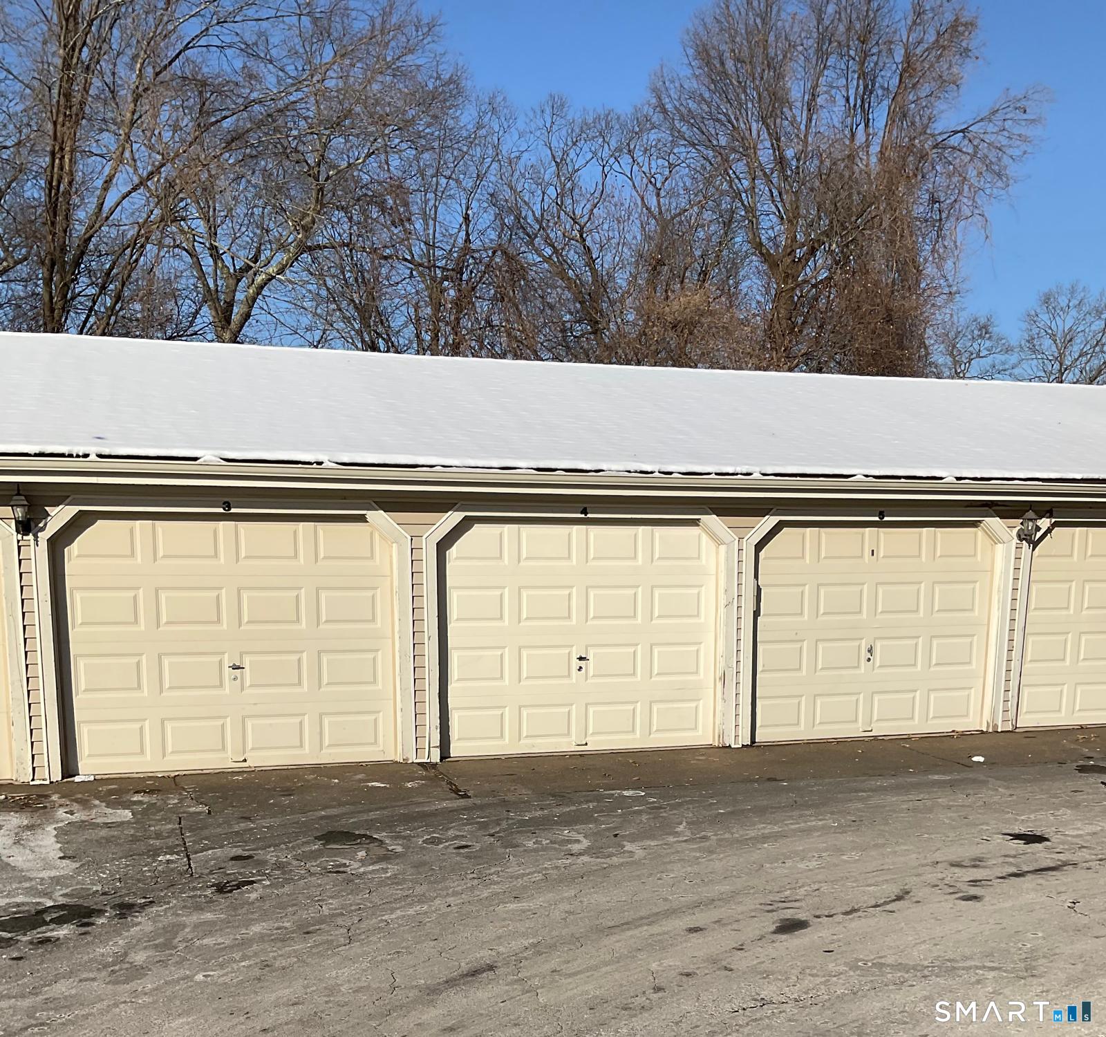 Homes for sale in New Haven, CT | 467 Whalley Ave #APT L, New Haven, CT 06511 | MLS# 24145148