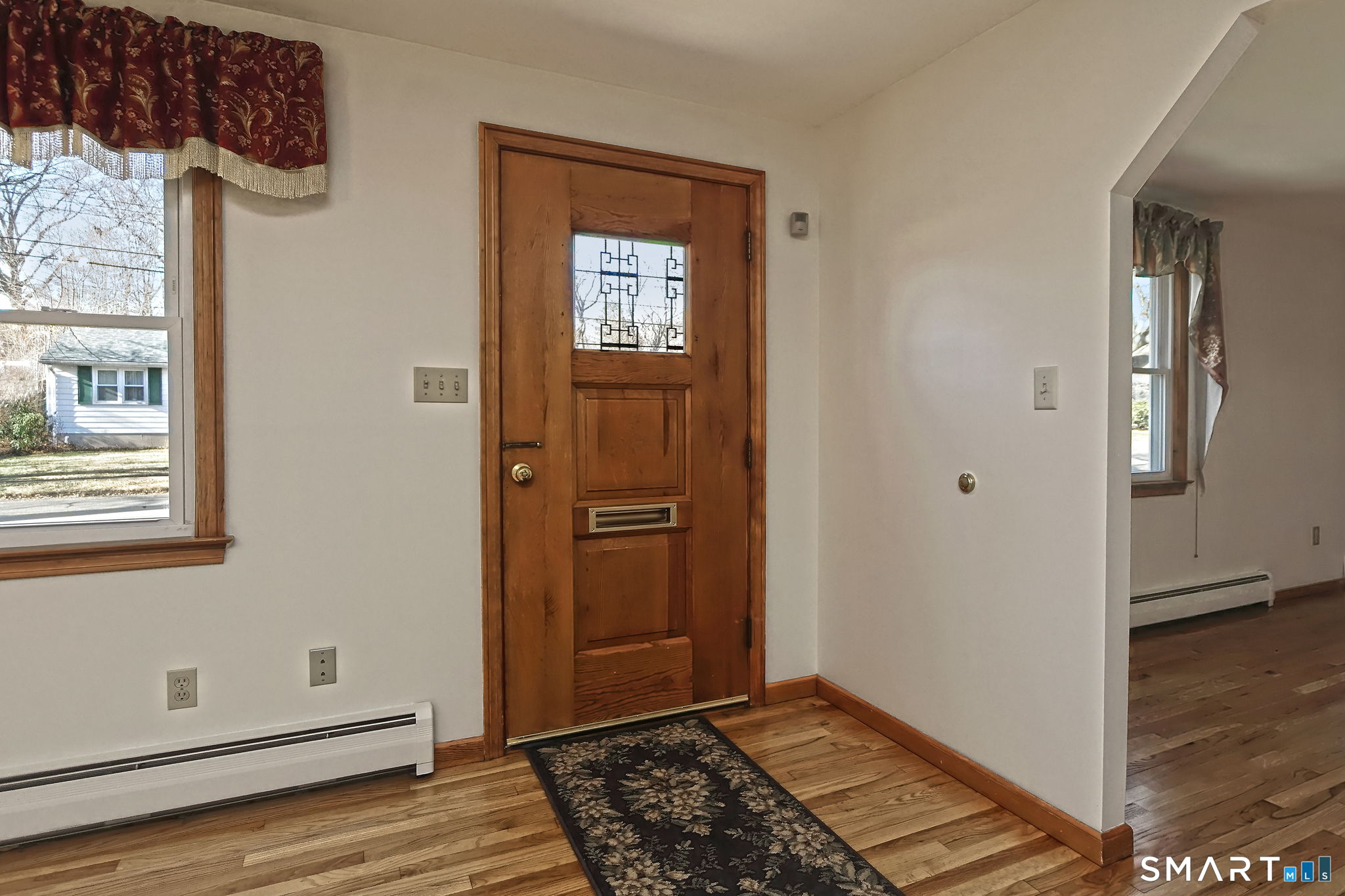 Homes for sale in Hamden, CT | 180 White Dr, Hamden, CT 06514 | MLS# 24143989