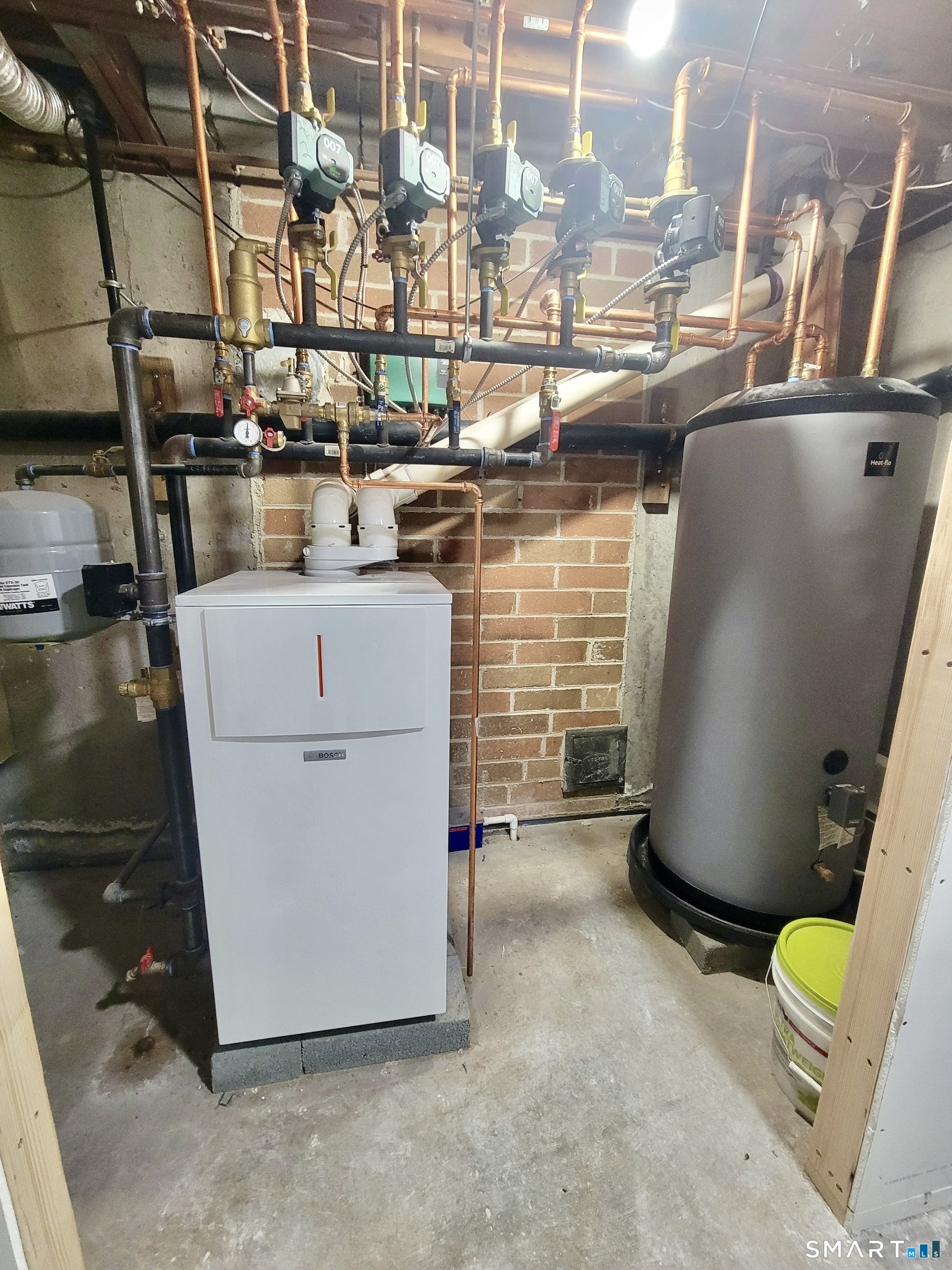 Homes for sale in Windsor, CT | 123 Country Club Dr, Windsor, CT 06095 | MLS# 24145144