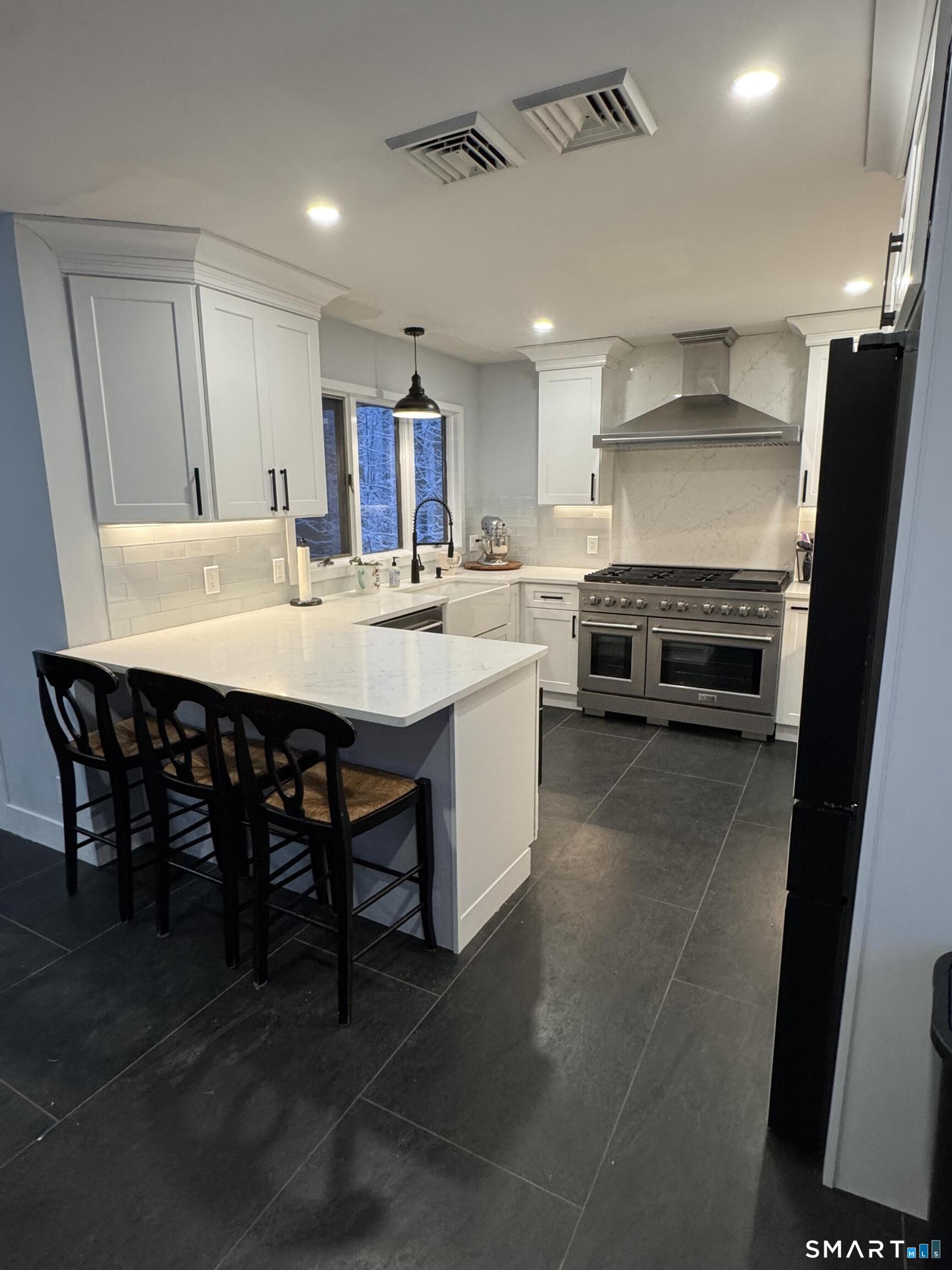 Homes for sale in Seymour, CT | 17 Tibbets Rd, Seymour, CT 06483 | MLS# 24145243