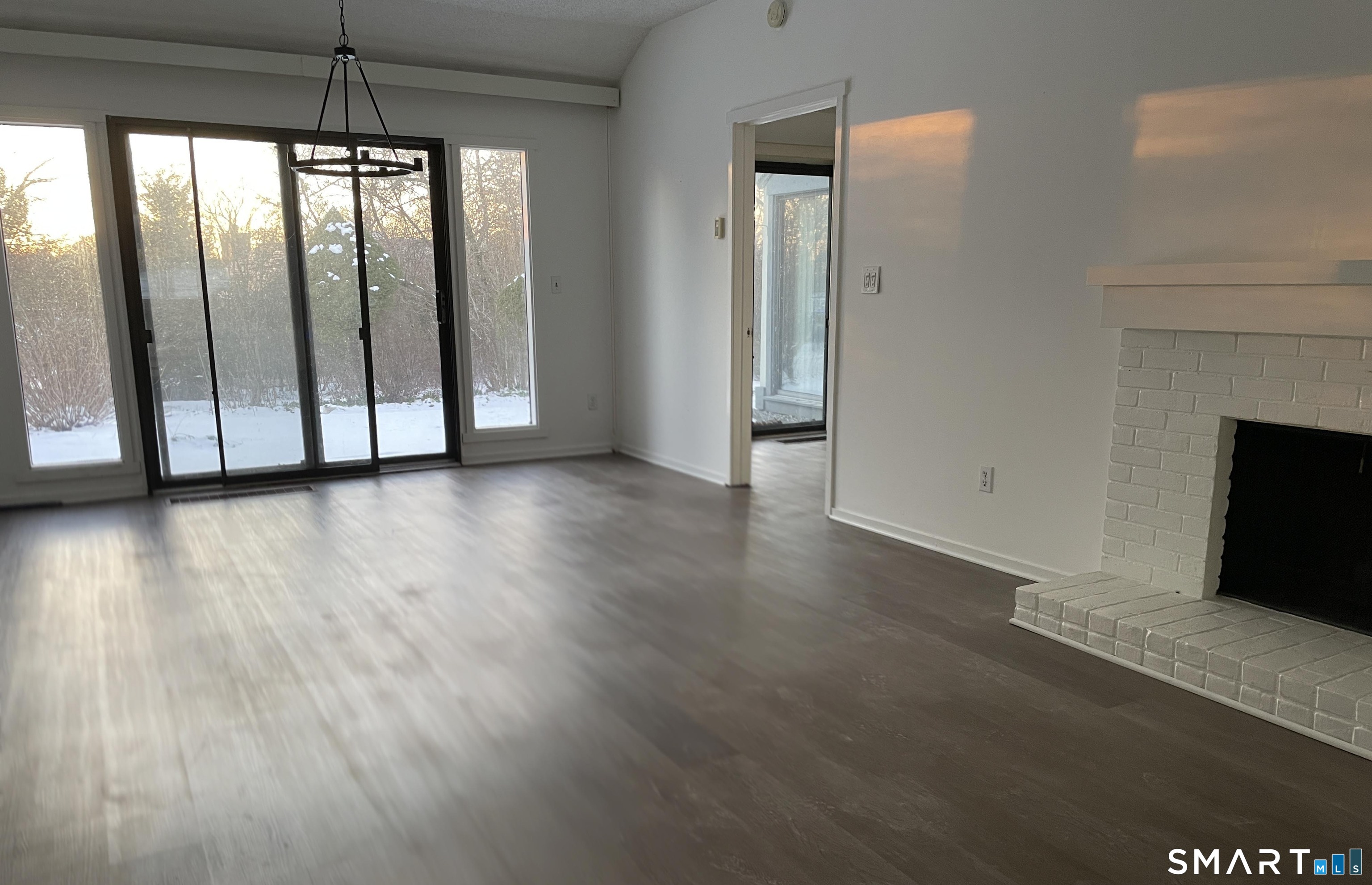 Homes for sale in Southbury, CT | 930 Heritage Vlg #B, Southbury, CT 06488 | MLS# 24145189