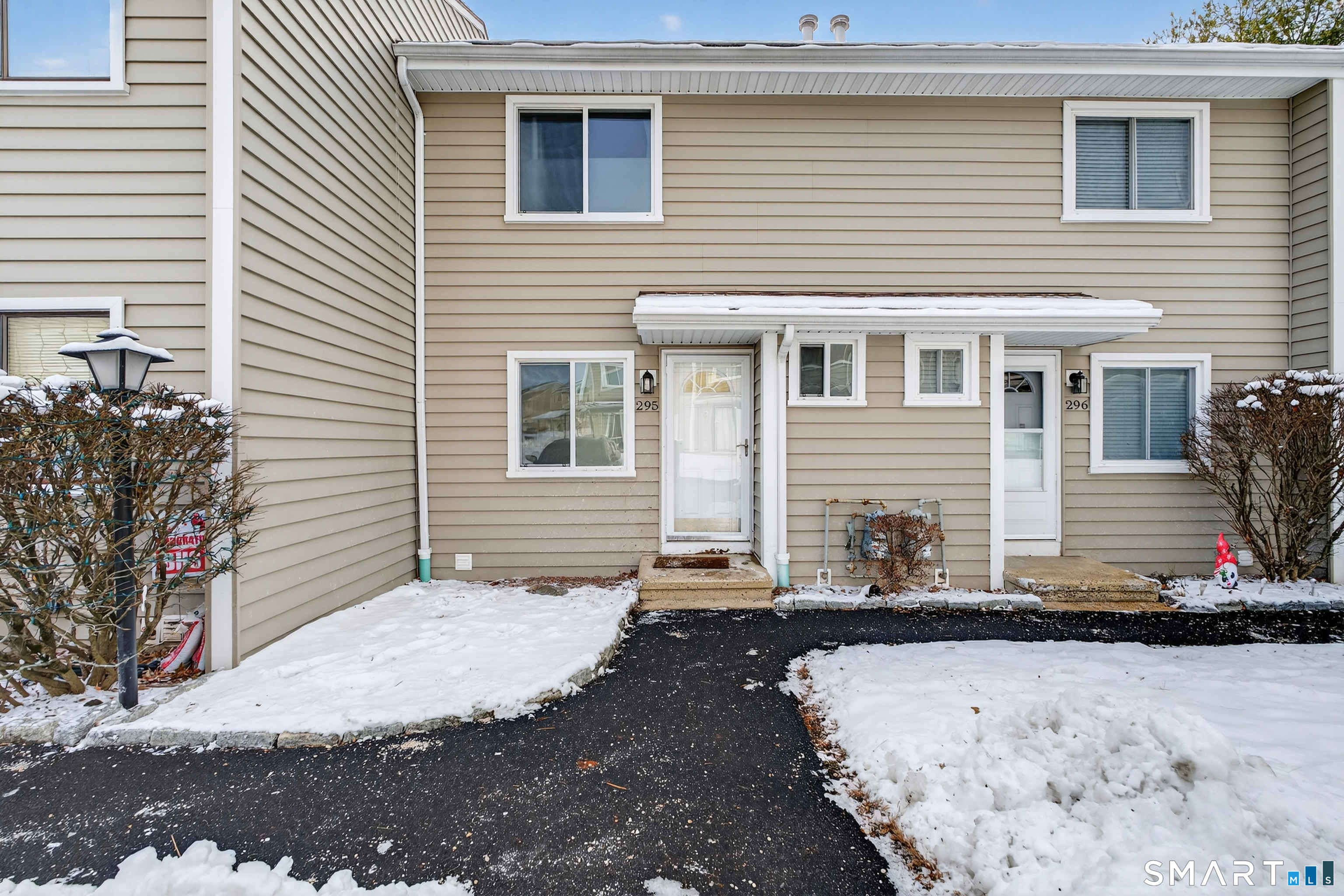 Homes for sale in Branford, CT | 295 Monticello Dr #295, Branford, CT 06405 | MLS# 24145246