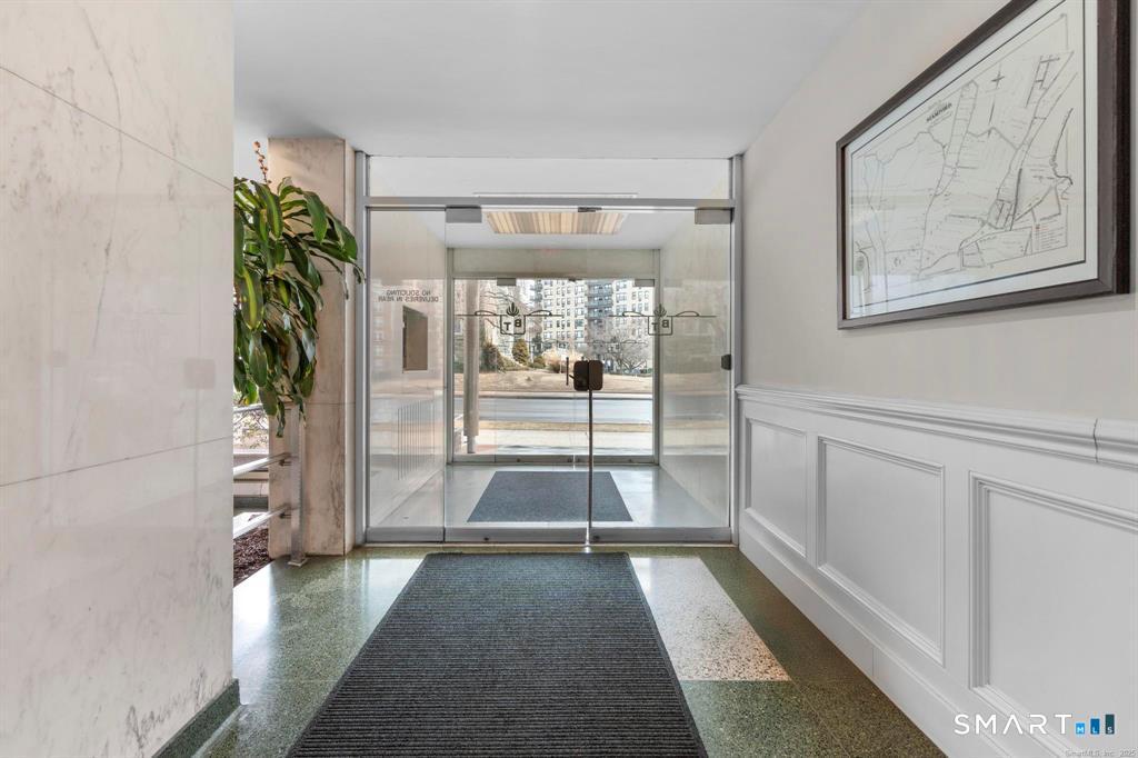 Homes for sale in Stamford, CT | 444 Bedford St #apt 3R, Stamford, CT 06901 | MLS# 24144844