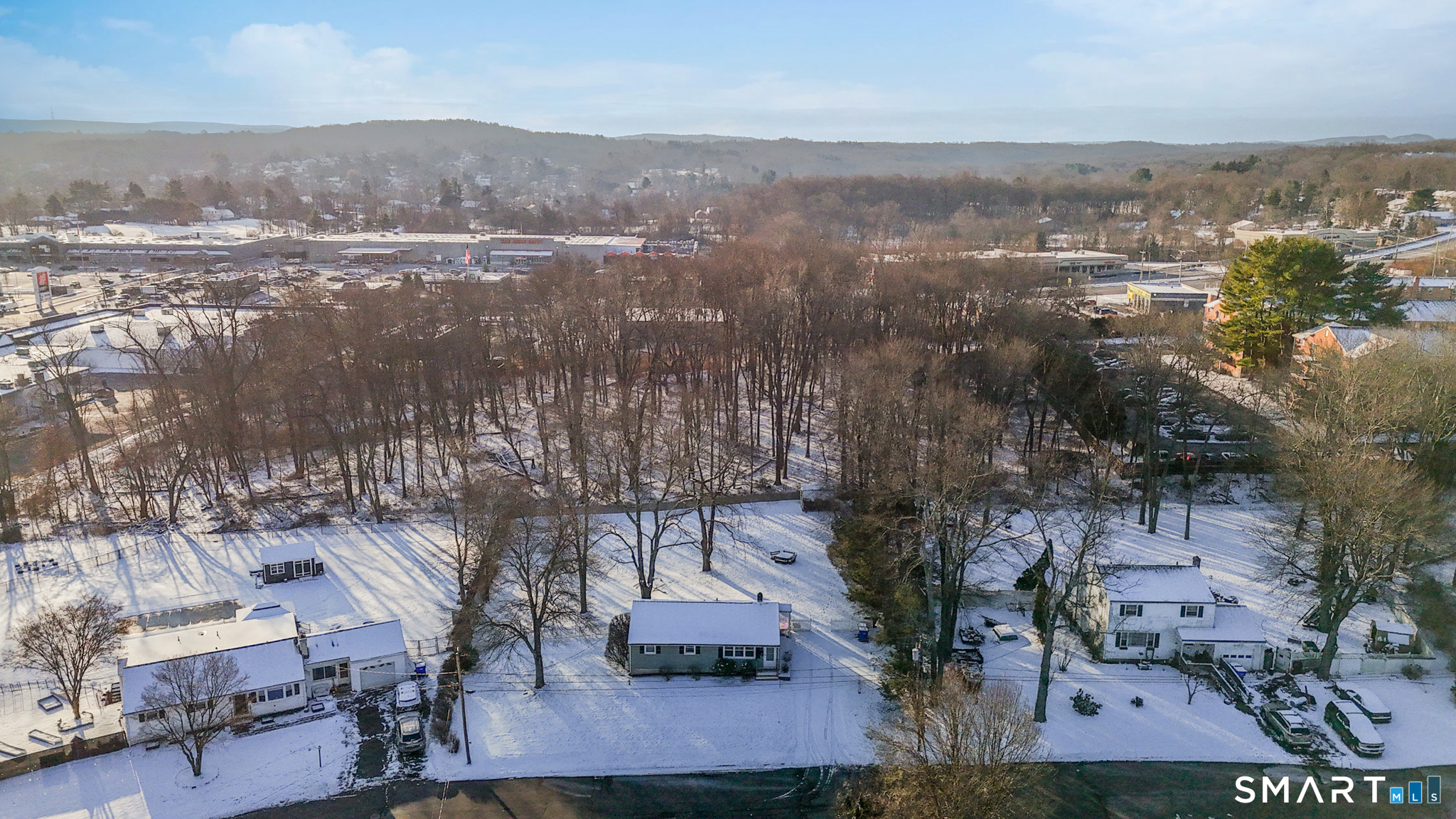 Homes for sale in Middletown, CT | 204 Hickory Cir, Middletown, CT 06457 | MLS# 24143173