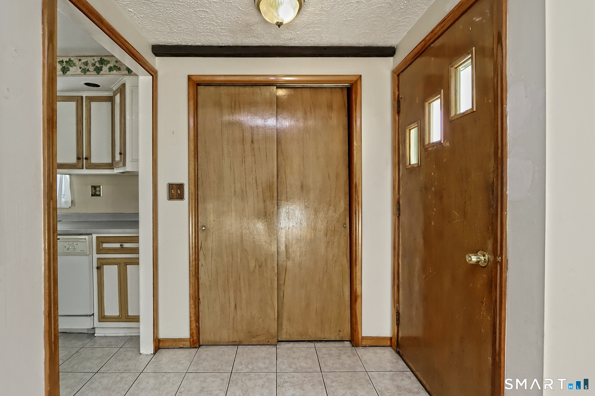 Homes for sale in West Haven, CT | 71 Sycaway St, West Haven, CT 06516 | MLS# 24145299