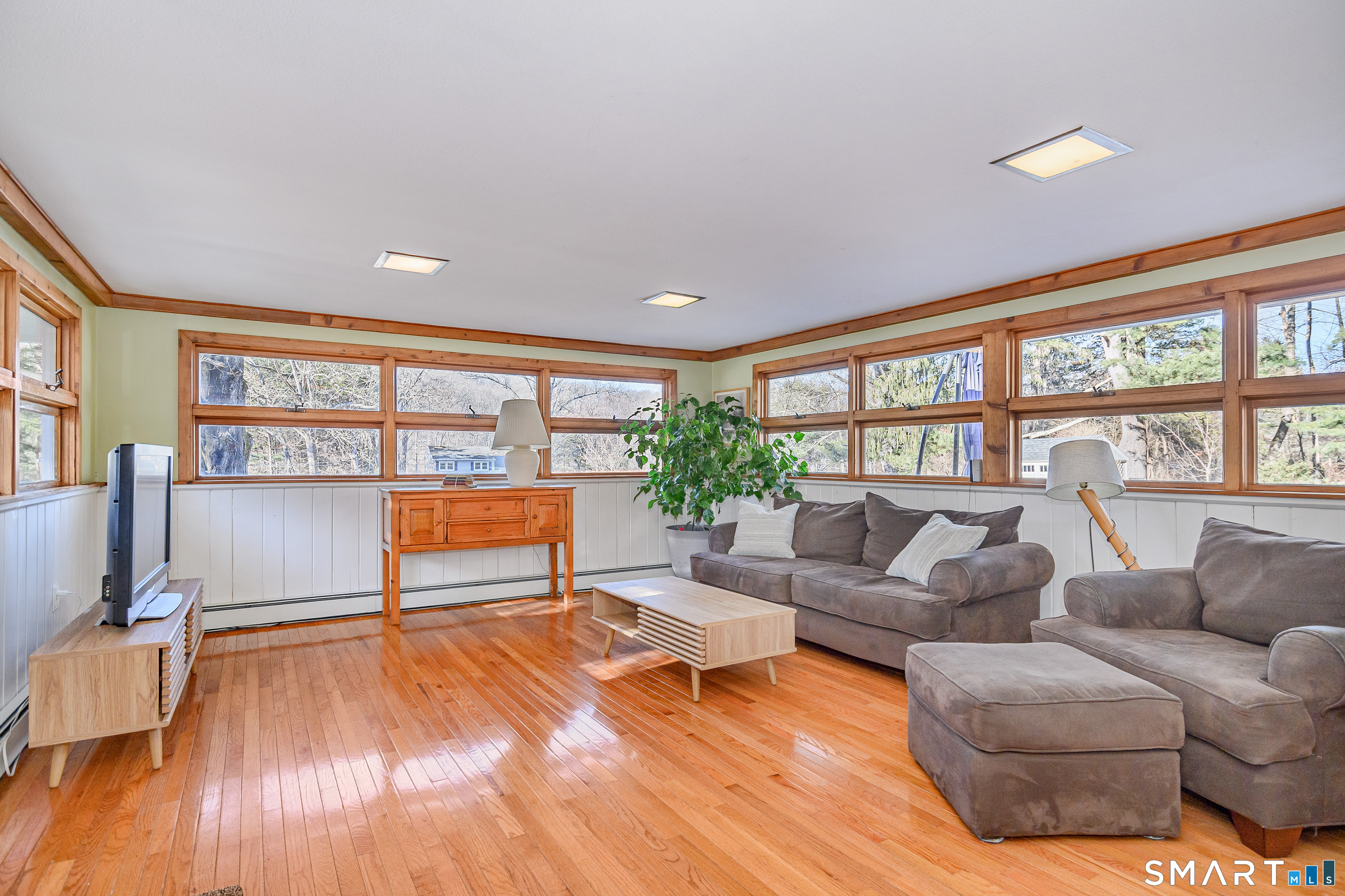 Homes for sale in New Milford, CT | 8 Gregory Dr, New Milford, CT 06776 | MLS# 24145029