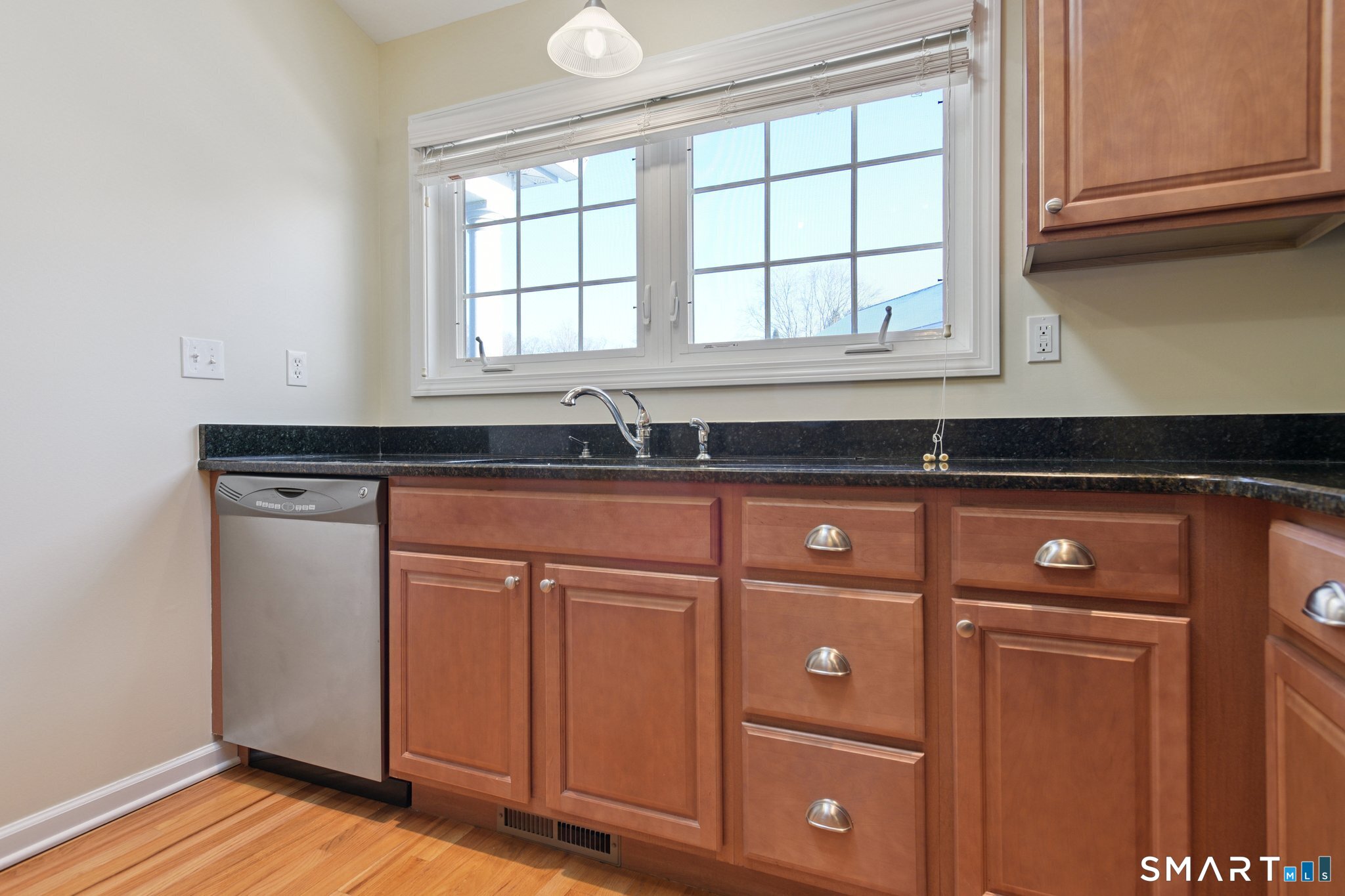 Homes for sale in Wallingford, CT | 1163 Old Colony Rd #14, Wallingford, CT 06492 | MLS# 24145312