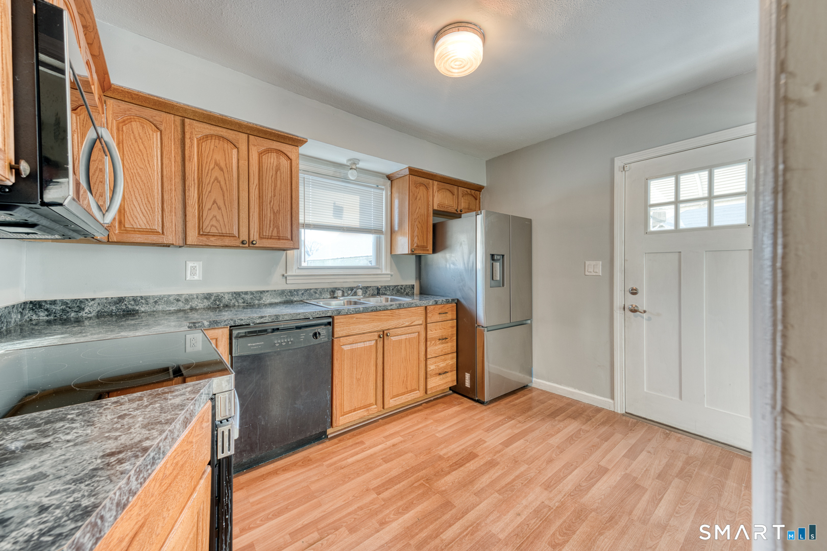 Homes for sale in Manchester, CT | 523 Adams St, Manchester, CT 06040 | MLS# 24145331