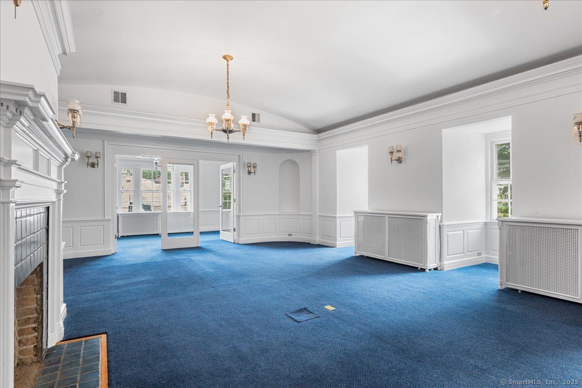 Homes for sale in Essex, CT | 31 N Main St, Essex, CT 06426 | MLS# 24145390