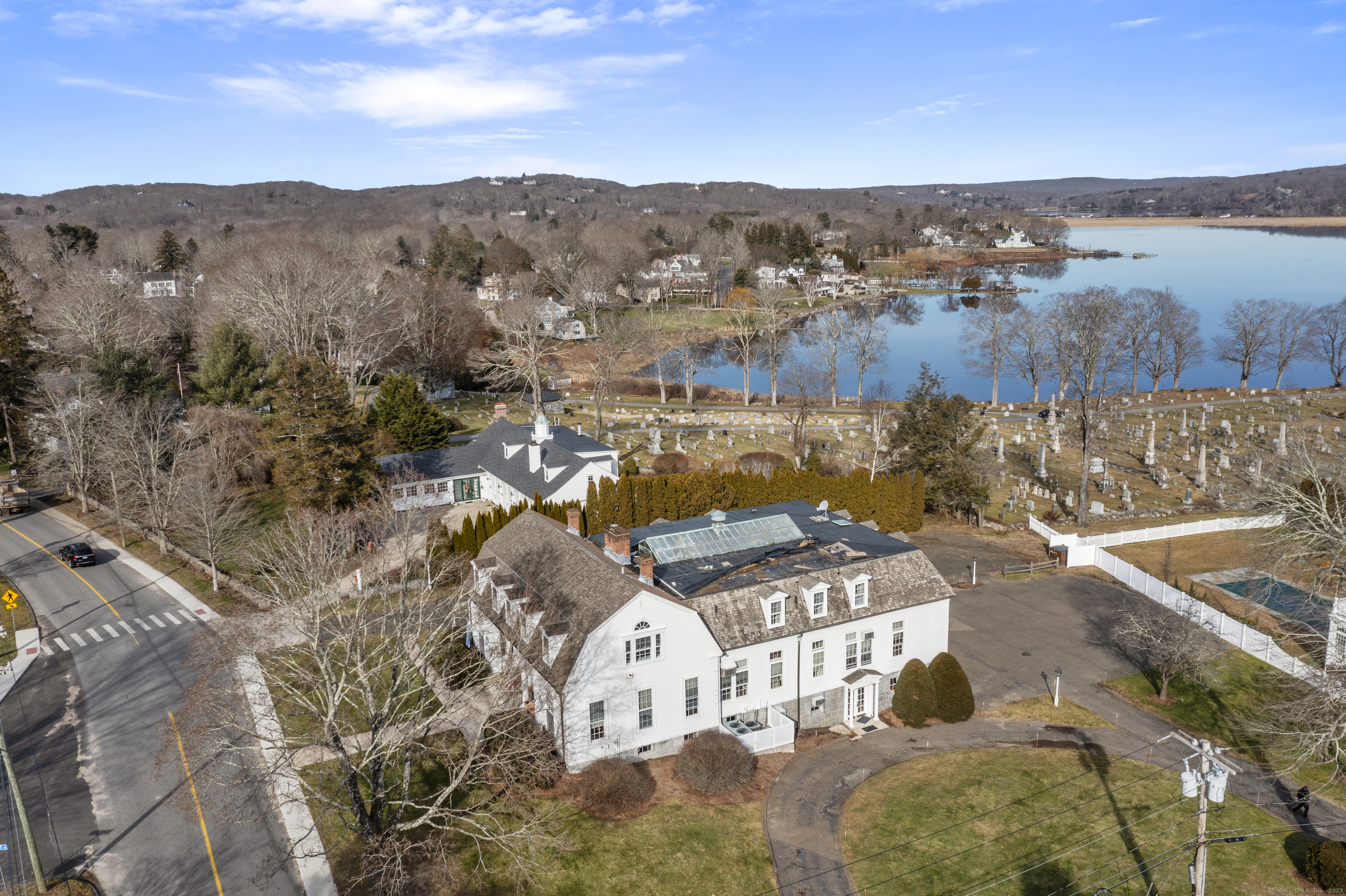 Homes for sale in Essex, CT | 31 N Main St, Essex, CT 06426 | MLS# 24145390