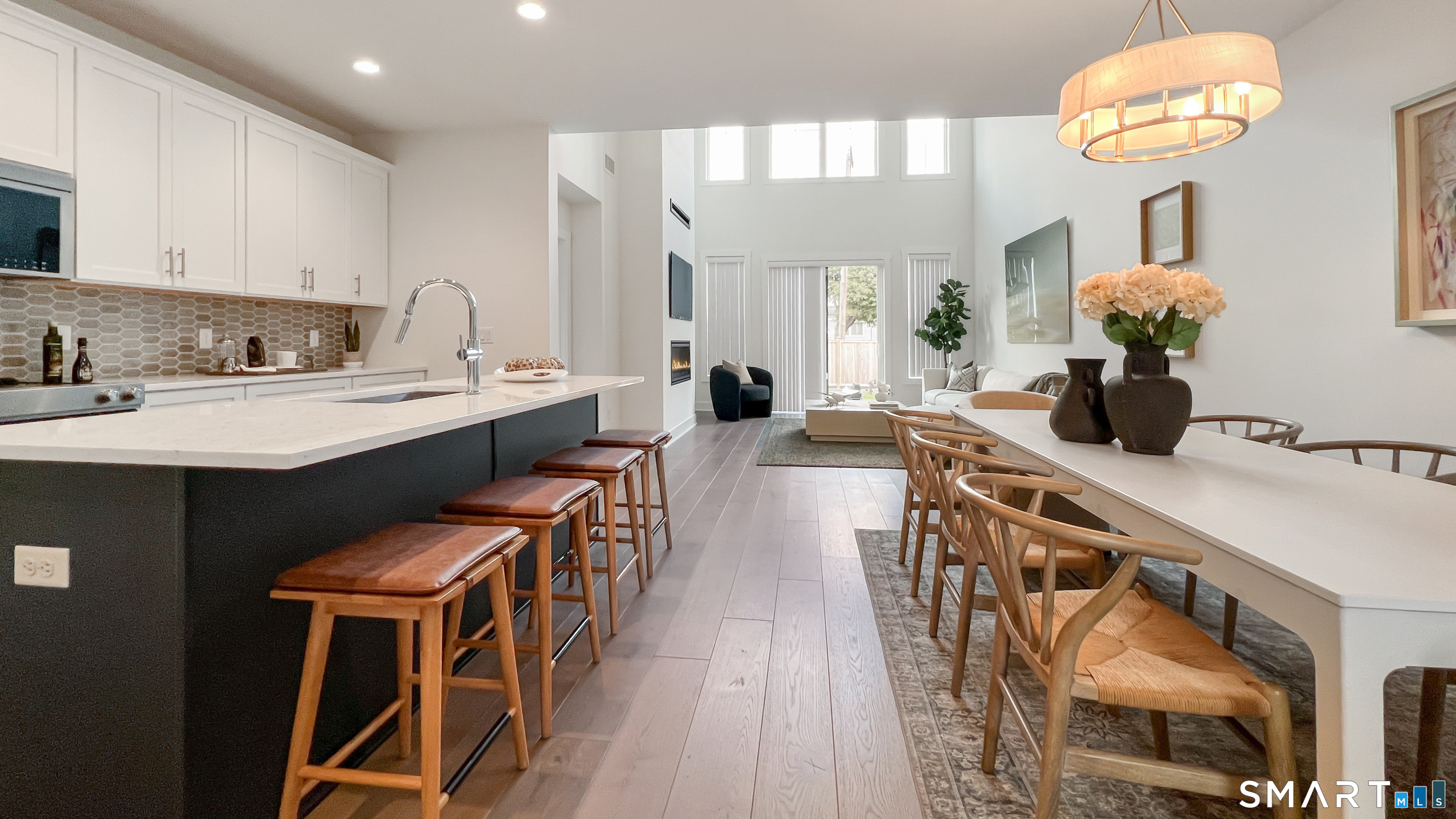 Photo 5 of 3 Whisper Ridge Way, Woodbridge, CT