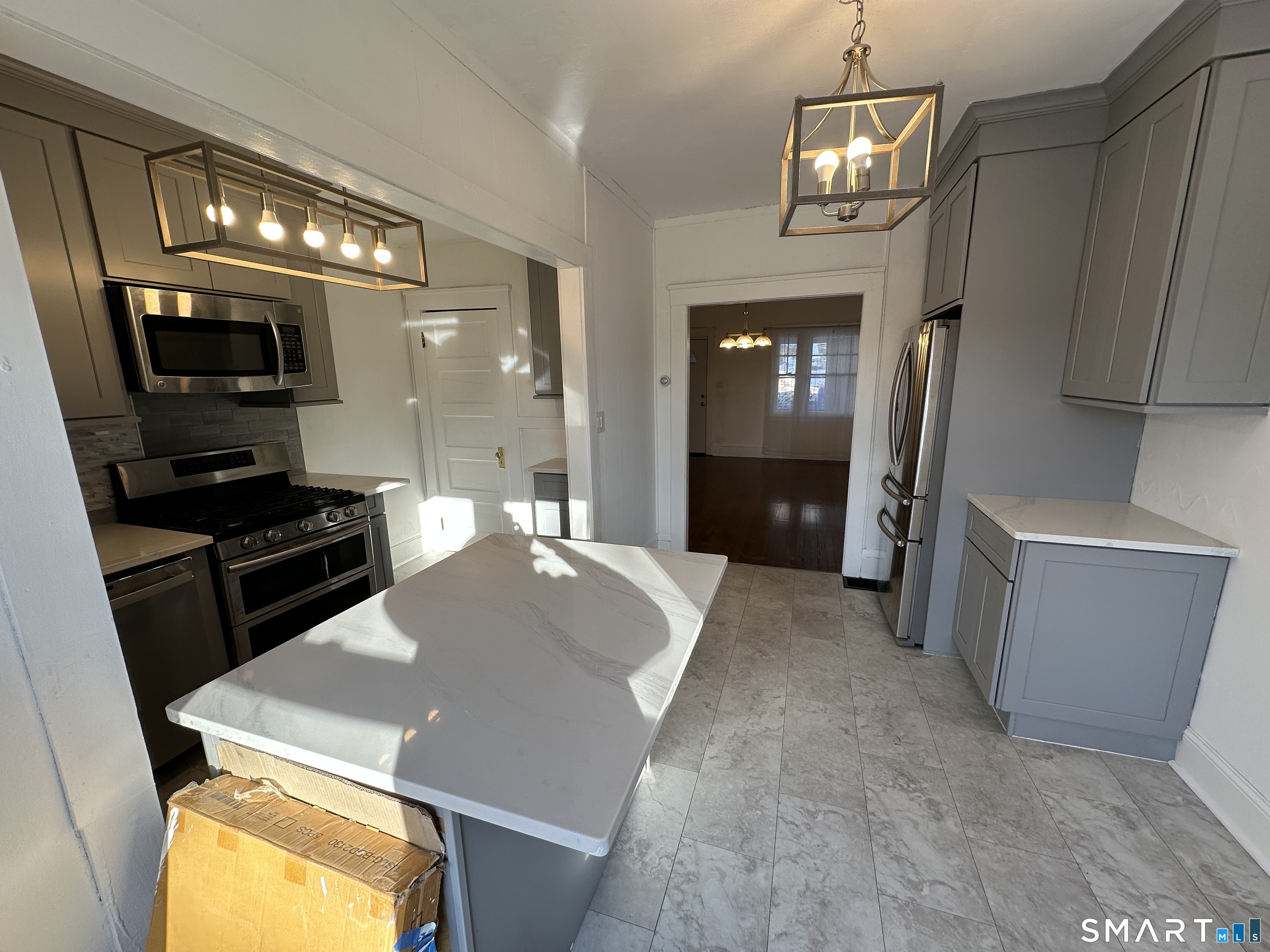 Homes for sale in Waterbury, CT | 52 Oak St, Waterbury, CT 06704 | MLS# 24145391