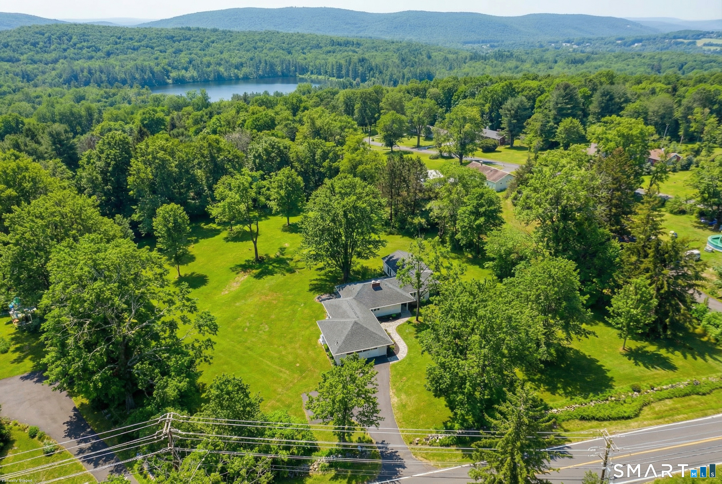 Homes for sale in Oxford, CT | 284 Chestnut Tree Hill Rd, Oxford, CT 06478 | MLS# 24145410