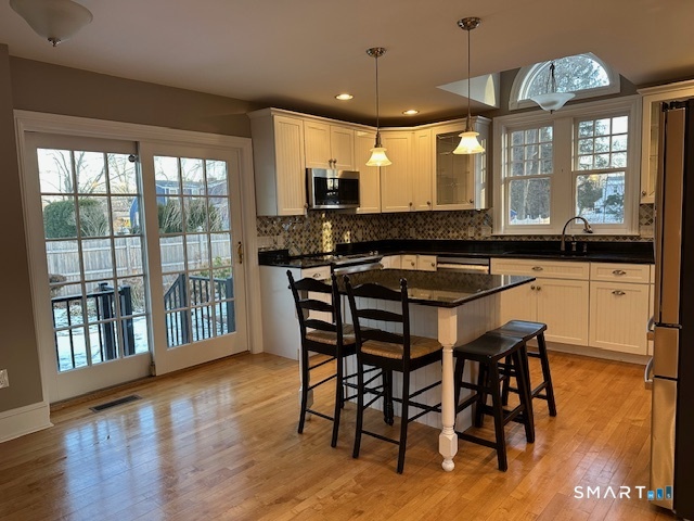 Homes for sale in Wethersfield, CT | 1 Fernwood St, Wethersfield, CT 06109 | MLS# 24143875