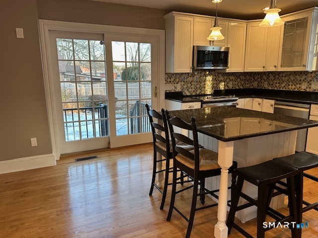 Homes for sale in Wethersfield, CT | 1 Fernwood St, Wethersfield, CT 06109 | MLS# 24143875