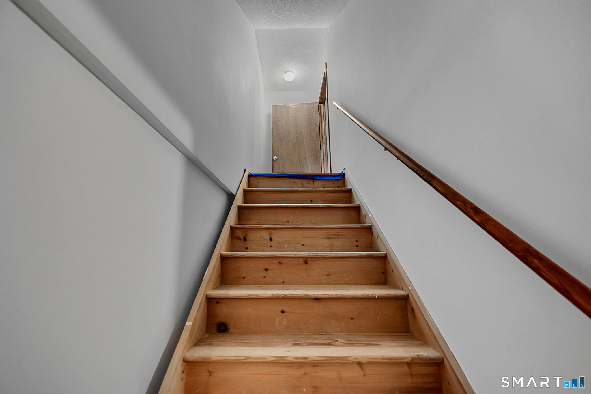 Homes for sale in Waterbury, CT | 81 Chipman St #APT 13, Waterbury, CT 06708 | MLS# 24144691