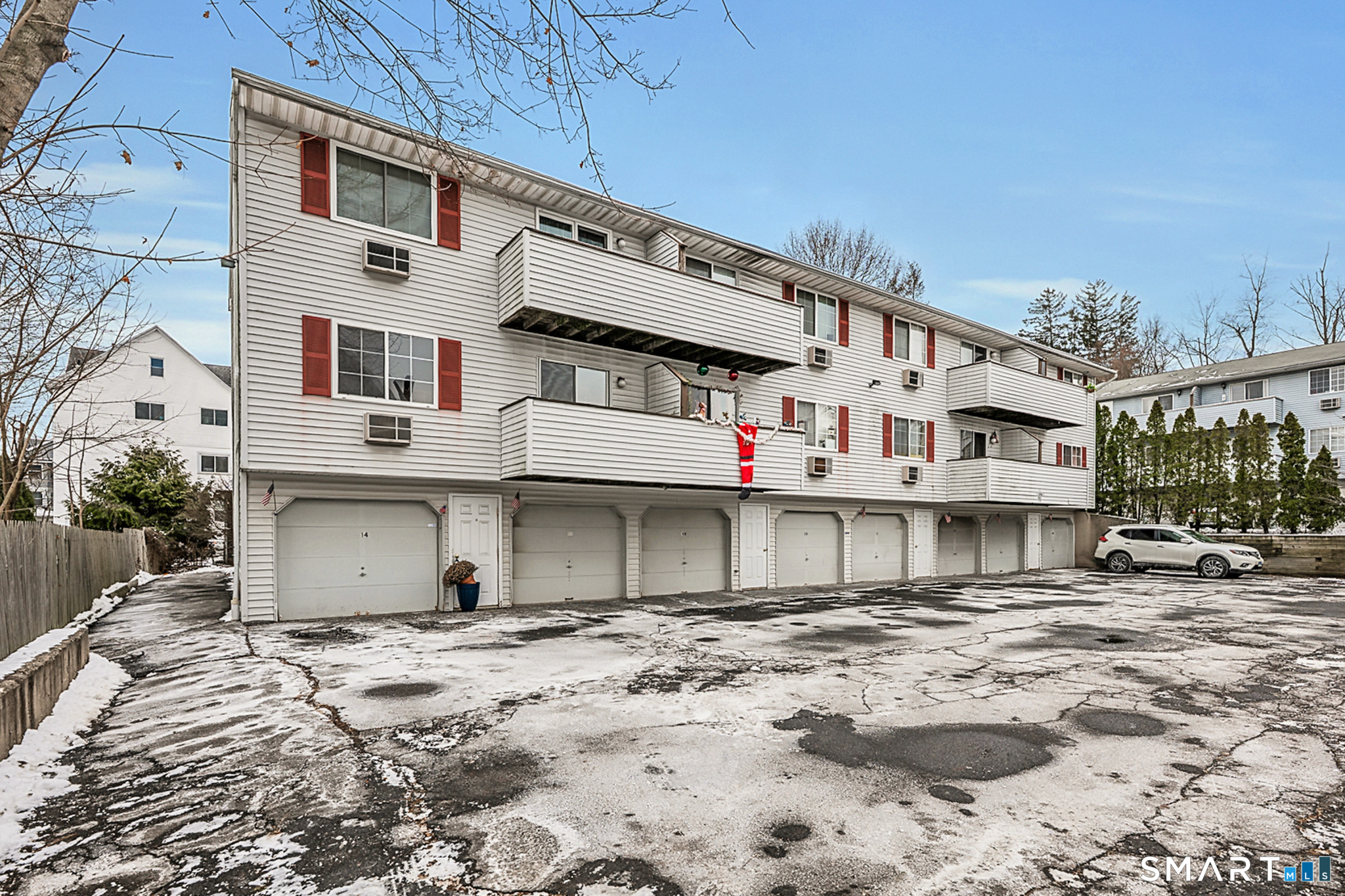Homes for sale in Waterbury, CT | 81 Chipman St #APT 13, Waterbury, CT 06708 | MLS# 24144691