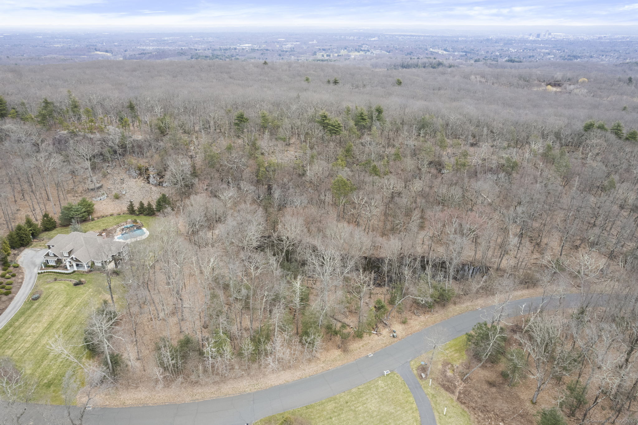 Homes for sale in Avon, CT | 24 Parsons Way, Avon, CT 06001 | MLS# 24145534