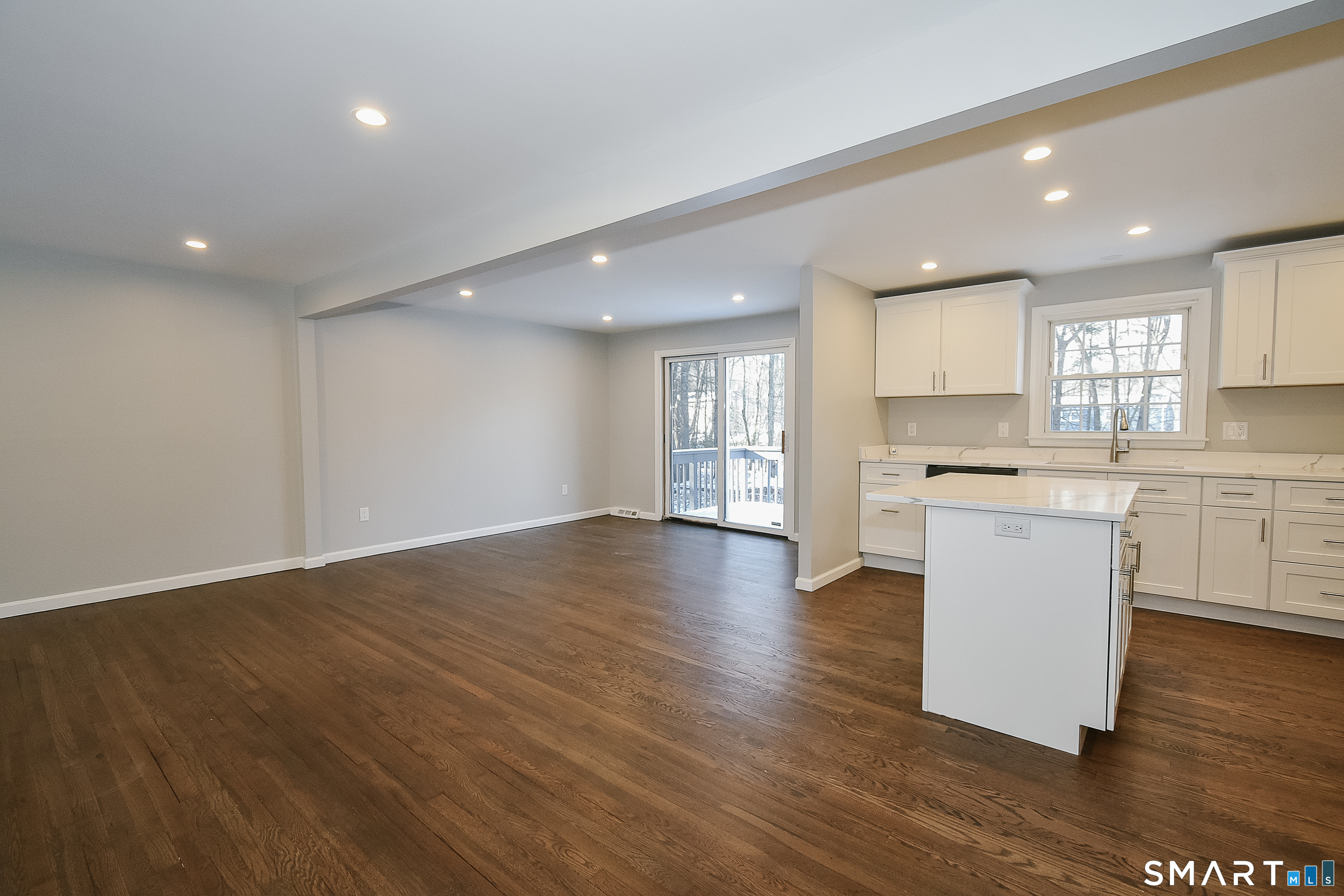 Homes for sale in Simsbury, CT | 29 Minister Brook Dr, Simsbury, CT 06070 | MLS# 24145441