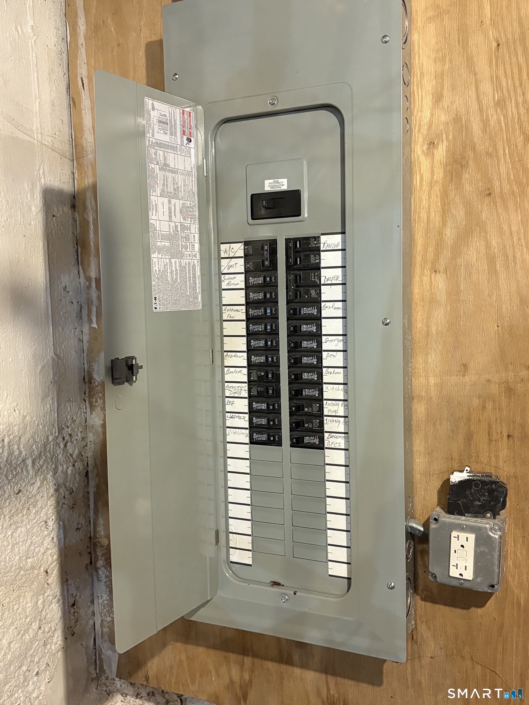 Homes for sale in Middletown, CT | 49 Hemlock Pl, Middletown, CT 06457 | MLS# 24145444