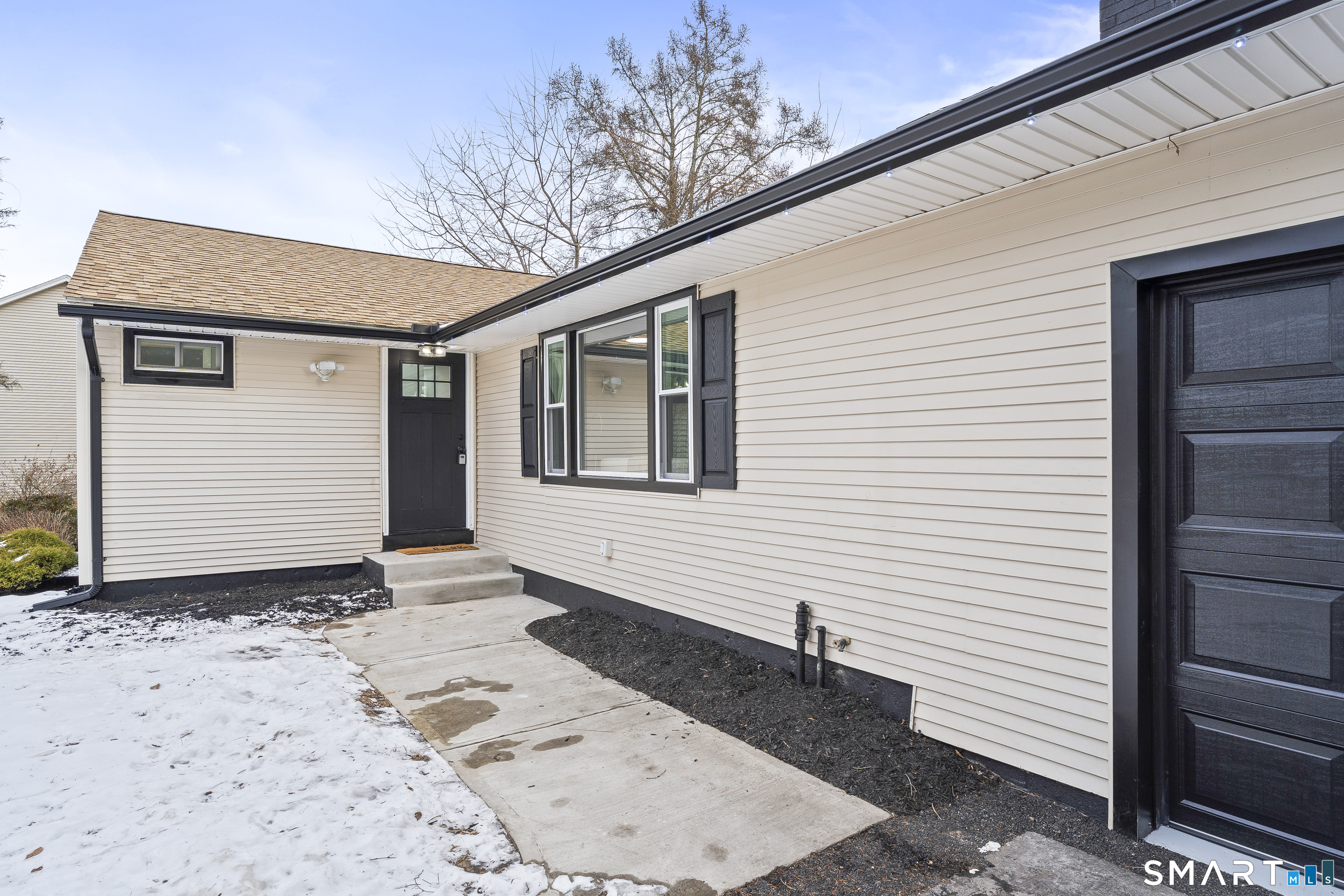 Homes for sale in East Windsor, CT | 3 Pleasant St, East Windsor, CT 06088 | MLS# 24144636