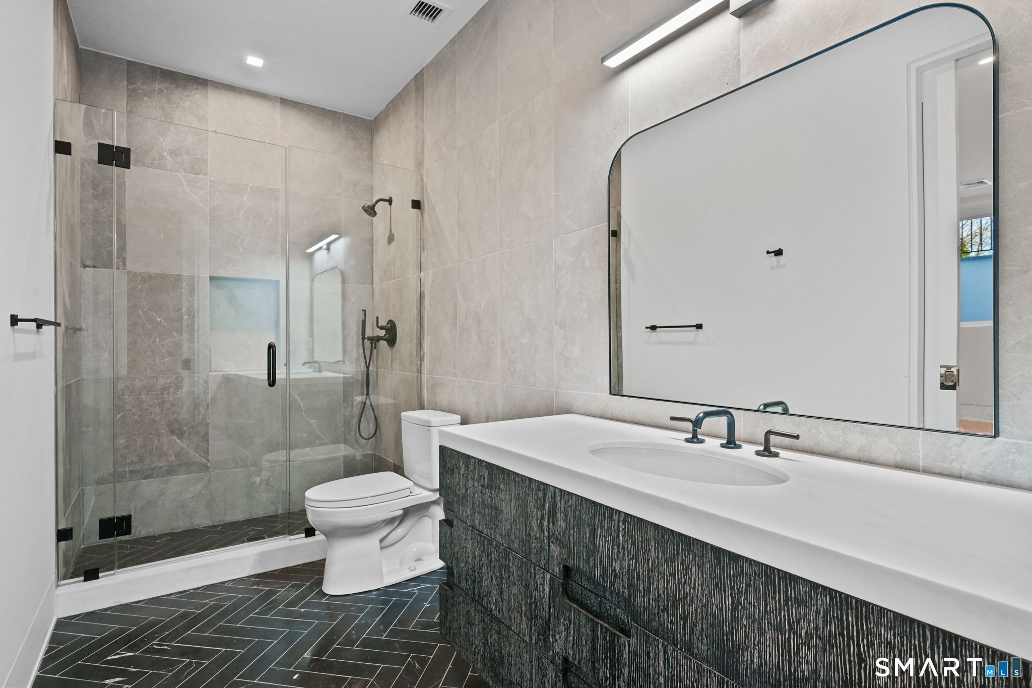 Greenwich, Connecticut, 06830, United States, 6 Bedrooms Bedrooms, ,8.5 BathroomsBathrooms,Residential,For Sale,1959998