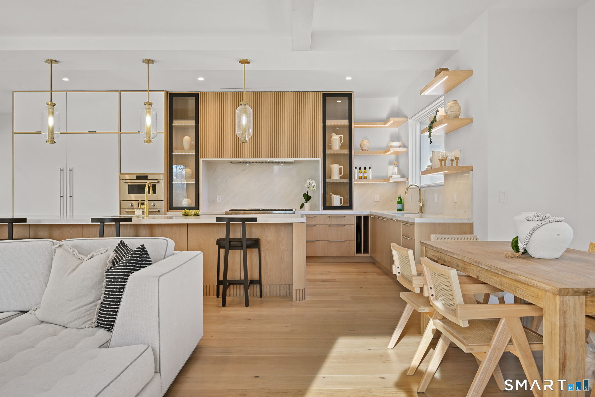 Greenwich, Connecticut, 06830, United States, 6 Bedrooms Bedrooms, ,8.5 BathroomsBathrooms,Residential,For Sale,1959998