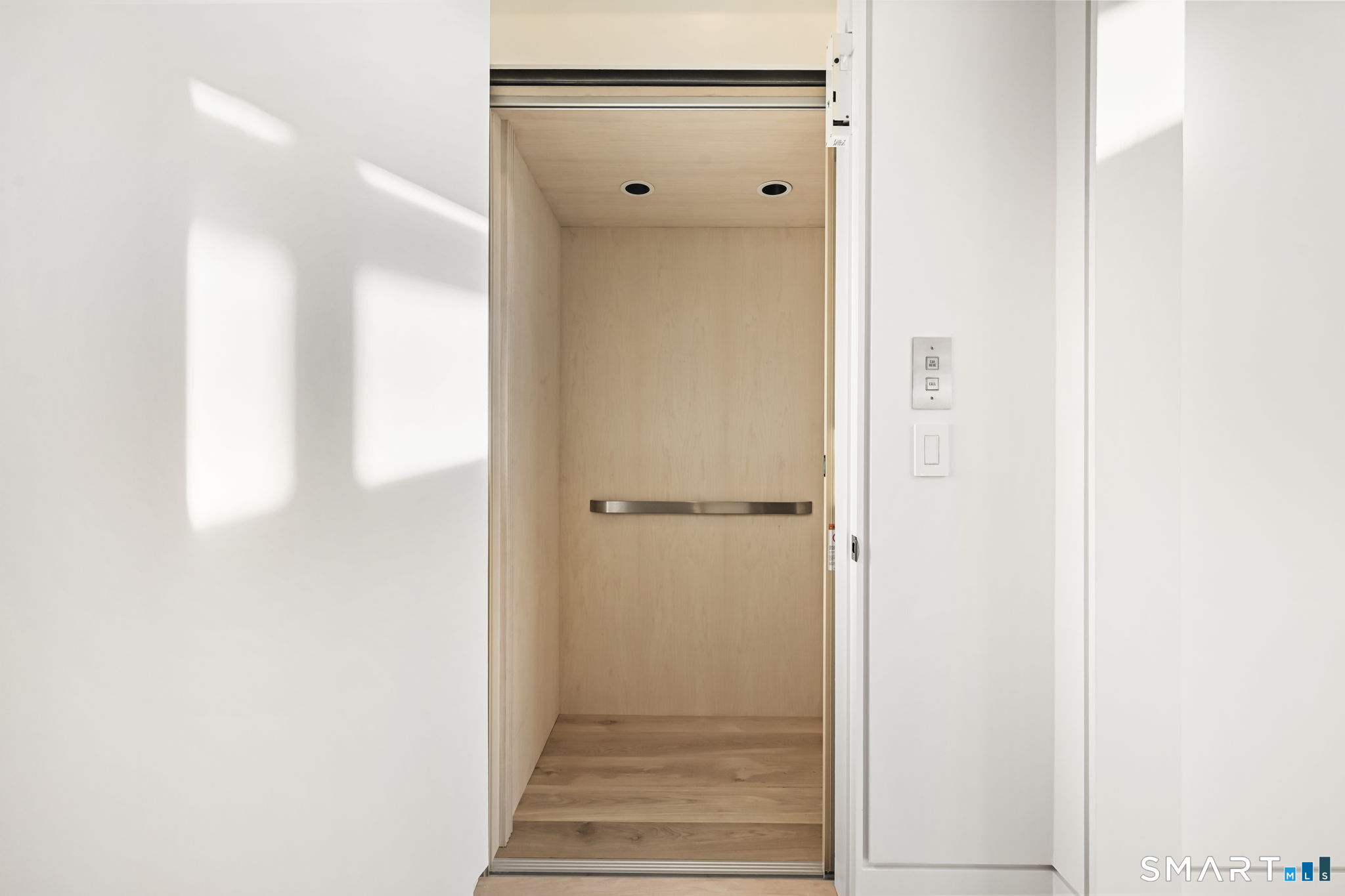 Greenwich, Connecticut, 06830, United States, 6 Bedrooms Bedrooms, ,8.5 BathroomsBathrooms,Residential,For Sale,1959998