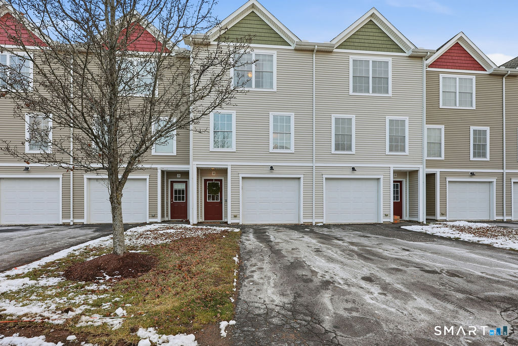 Homes for sale in Southington, CT | 55 Columbus Blvd #14, Southington, CT 06489 | MLS# 24145277