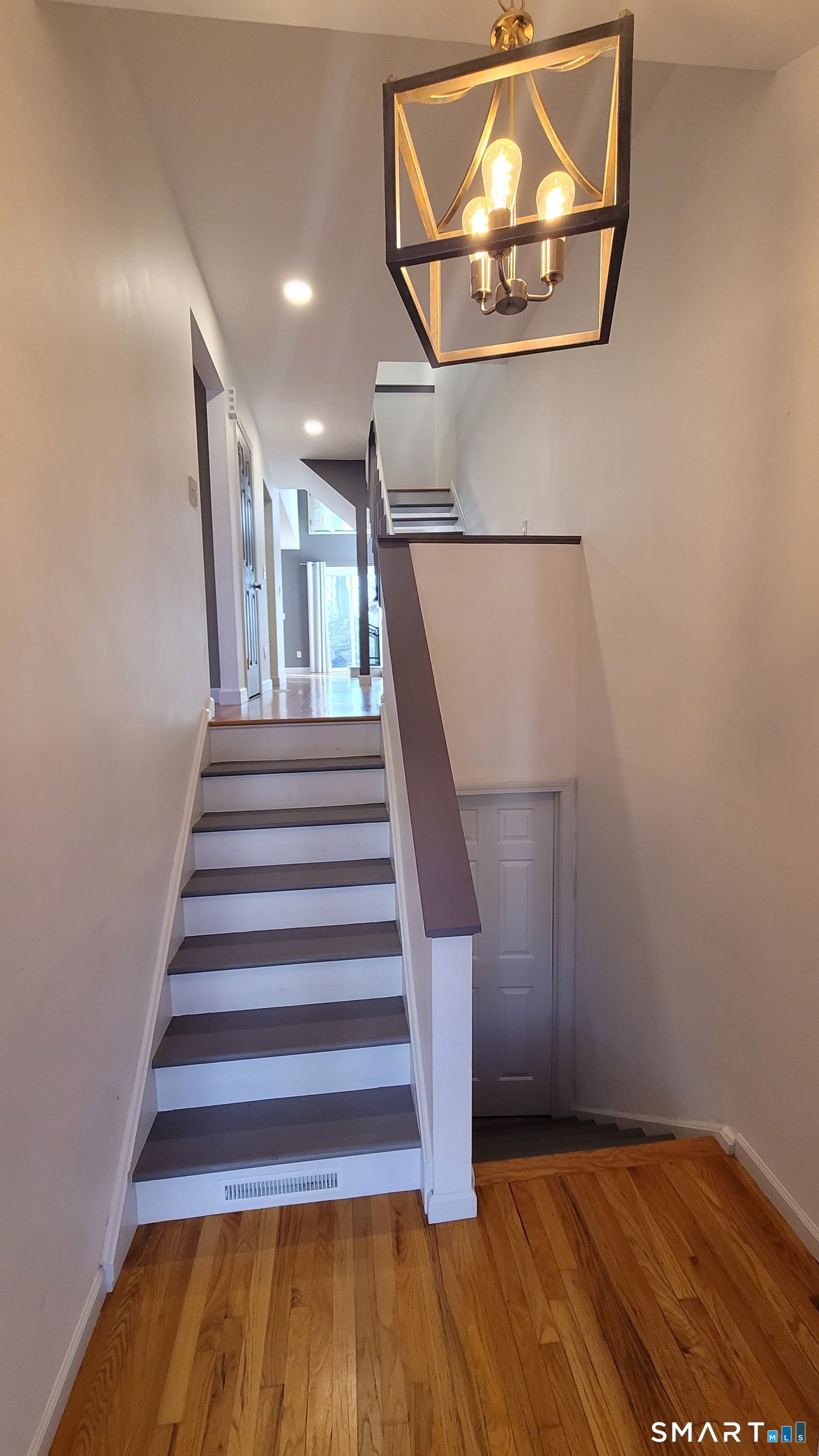 Homes for sale in Brookfield, CT | 6 Comstock Trl #6, Brookfield, CT 06804 | MLS# 24140074