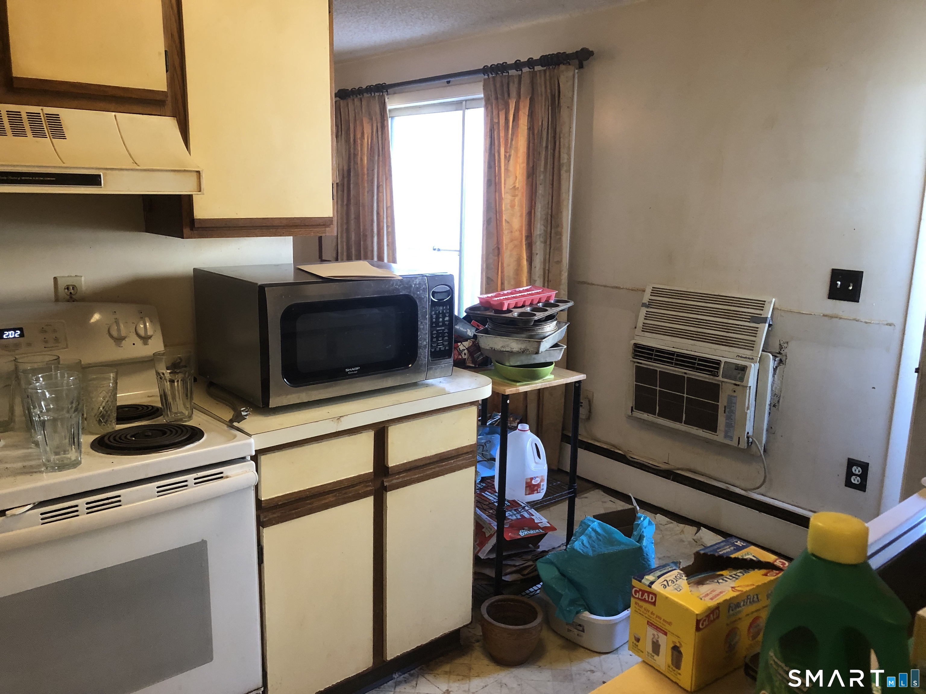 Homes for sale in East Hartford, CT | 894 Burnside Ave #APT 11, East Hartford, CT 06108 | MLS# 24145523