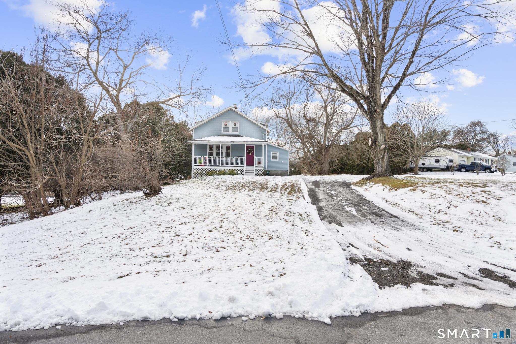 Homes for sale in Norwich, CT | 14 Dalewood Dr, Norwich, CT 06360 | MLS# 24145533