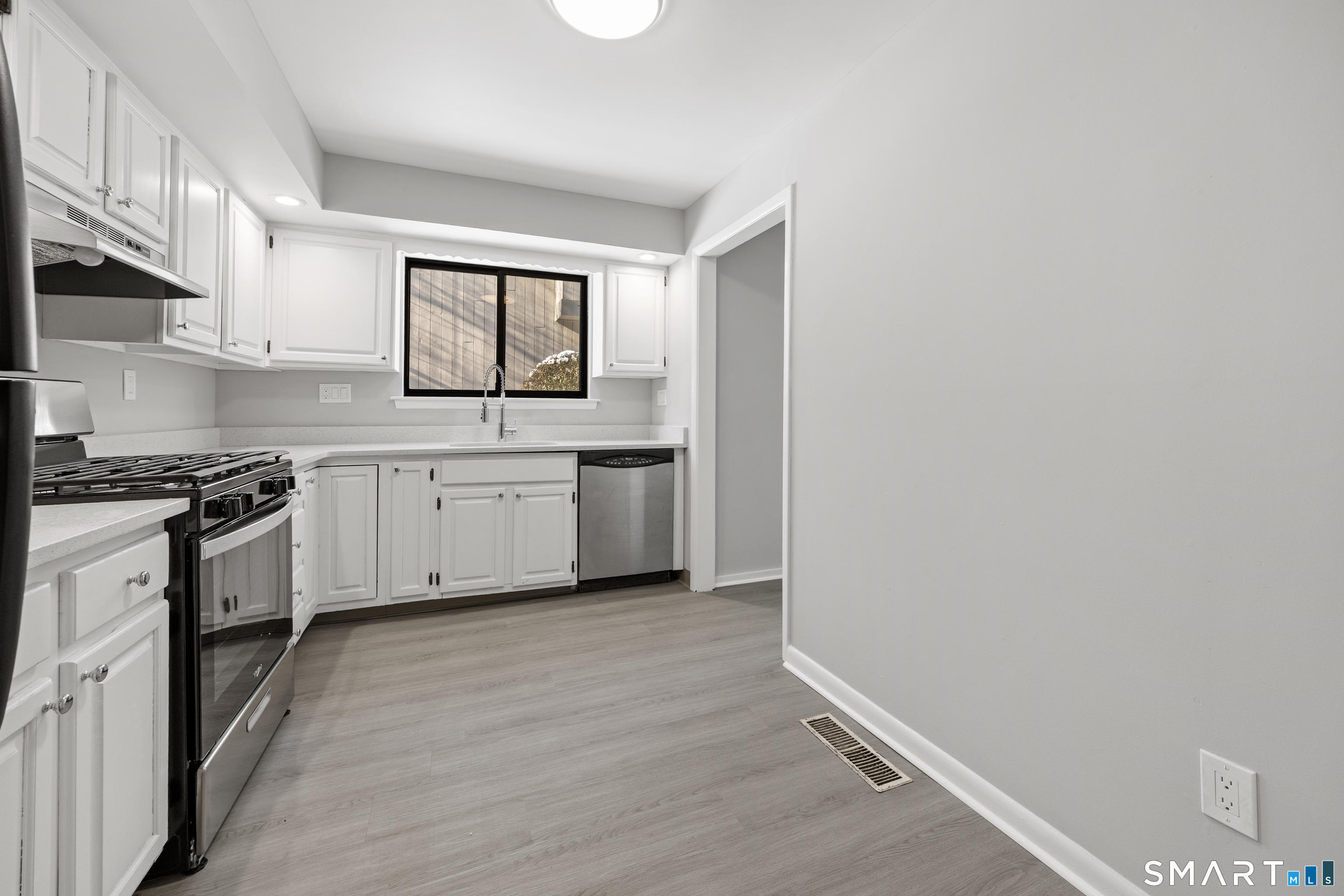 Homes for sale in Beacon Falls, CT | 35 Brockton Ct #35, Beacon Falls, CT 06403 | MLS# 24142807