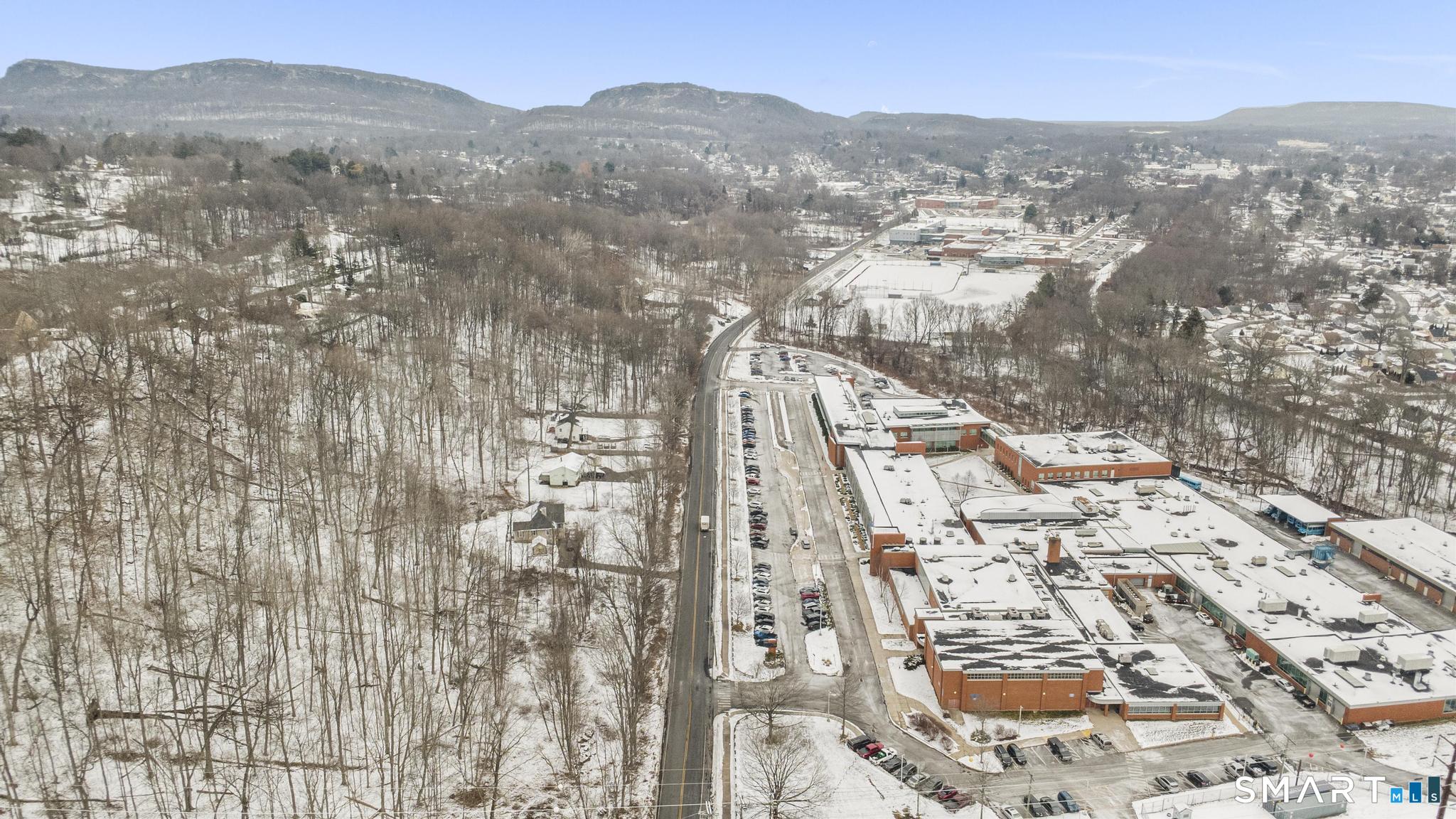 Homes for sale in Meriden, CT | 237 Oregon Rd, Meriden, CT 06451 | MLS# 24145550