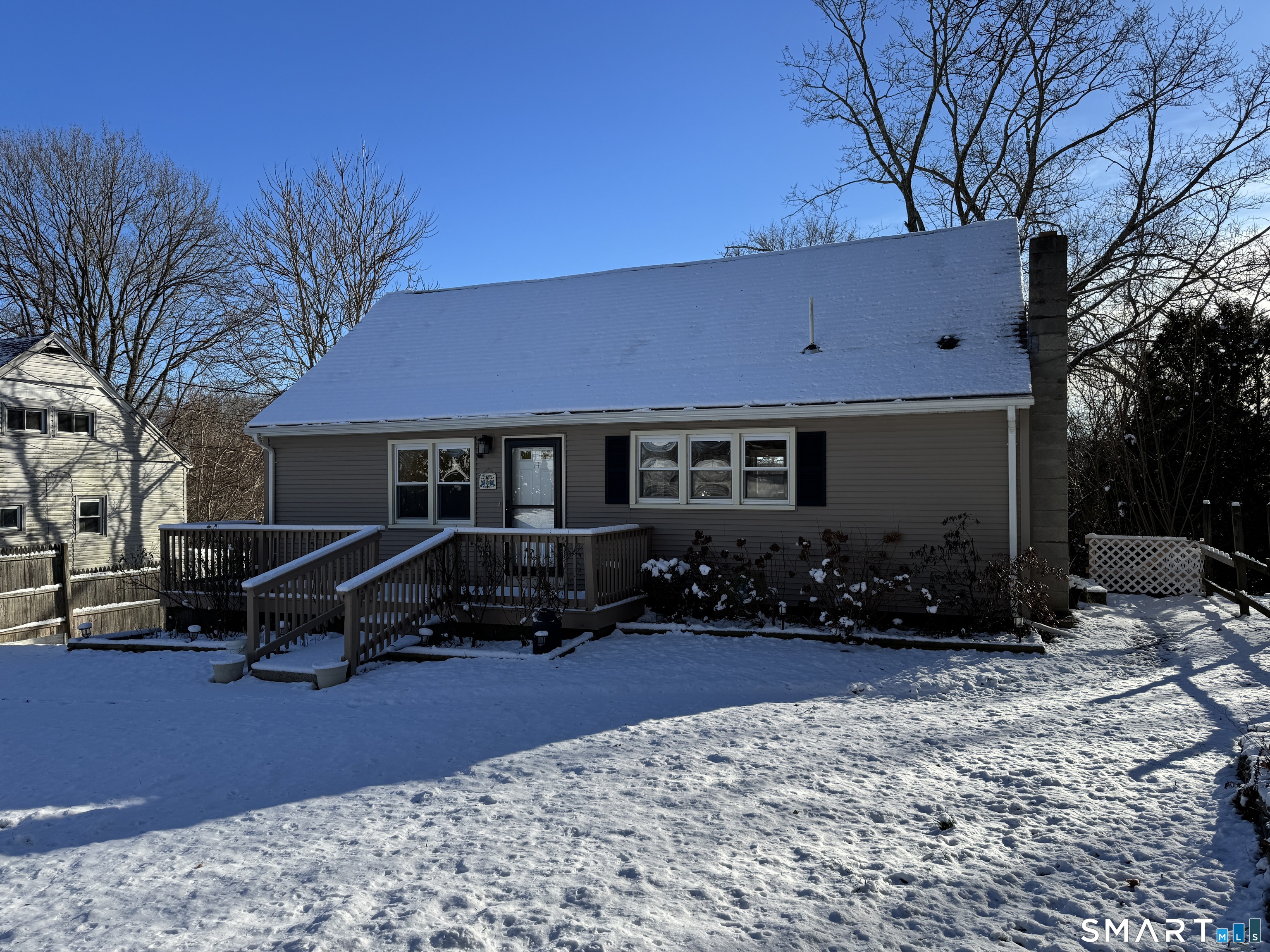 Homes for sale in Montville, CT | 11 Blumenthal Dr, Montville, CT 06382 | MLS# 24144509