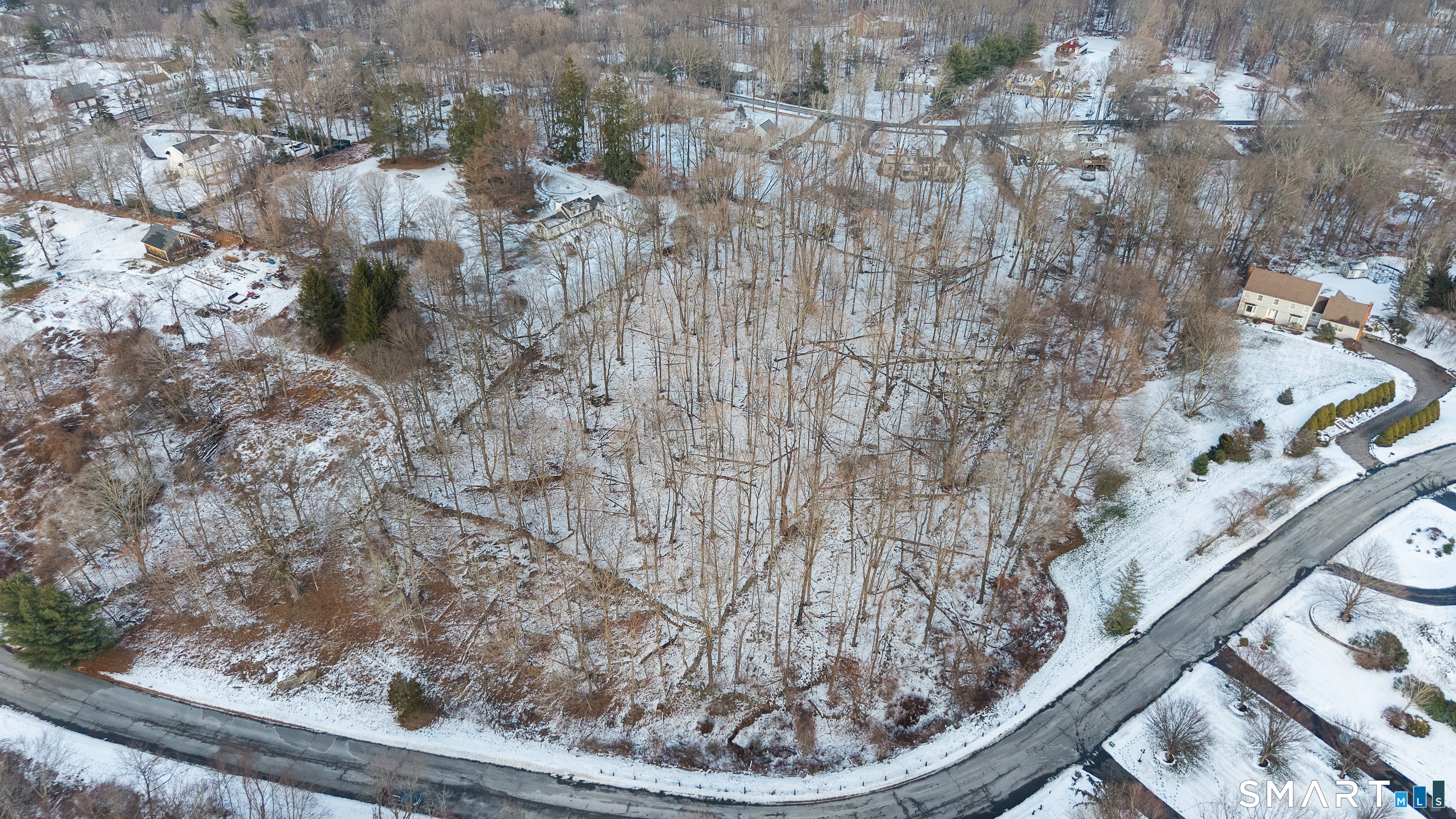 Homes for sale in Newtown, CT | 5 Ashford Ln, Newtown, CT 06470 | MLS# 24145604