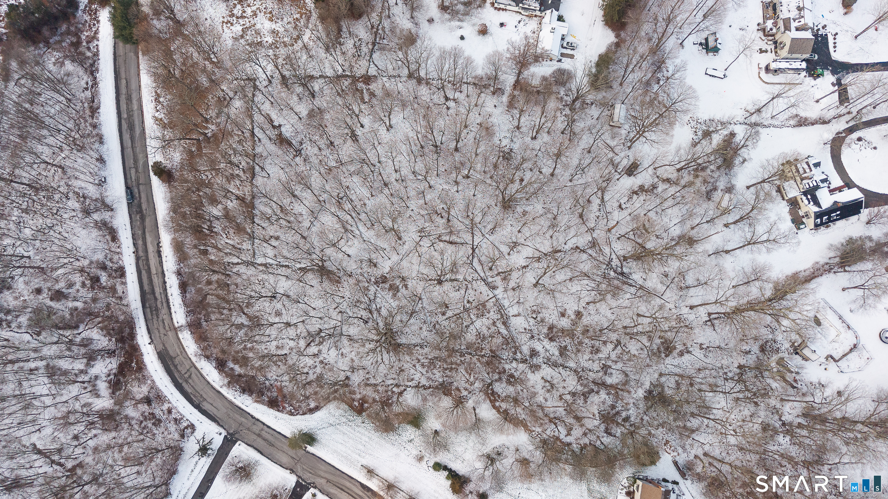 Homes for sale in Newtown, CT | 5 Ashford Ln, Newtown, CT 06470 | MLS# 24145604