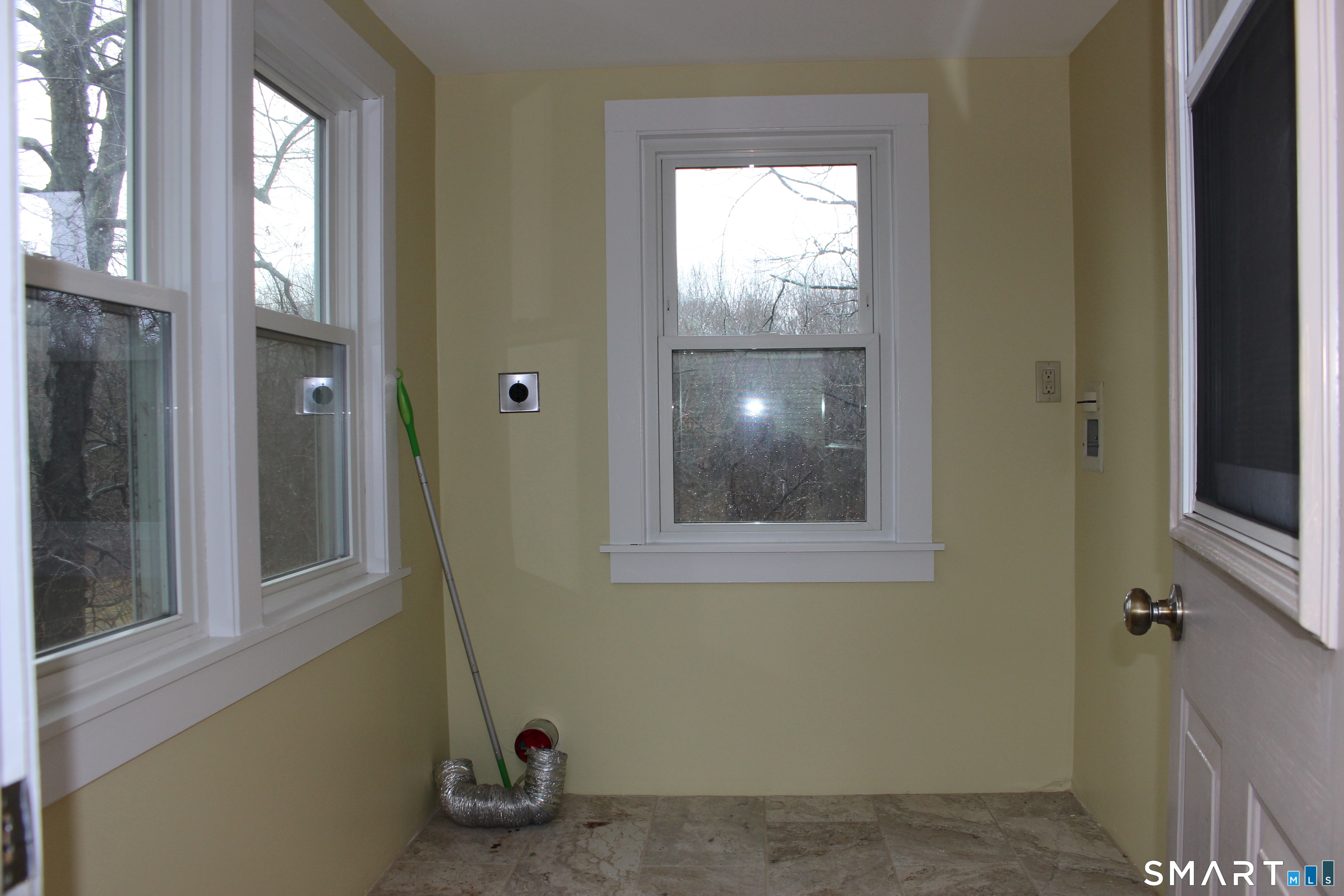 Photo 11 of 38 Covey Road, Burlington, CT