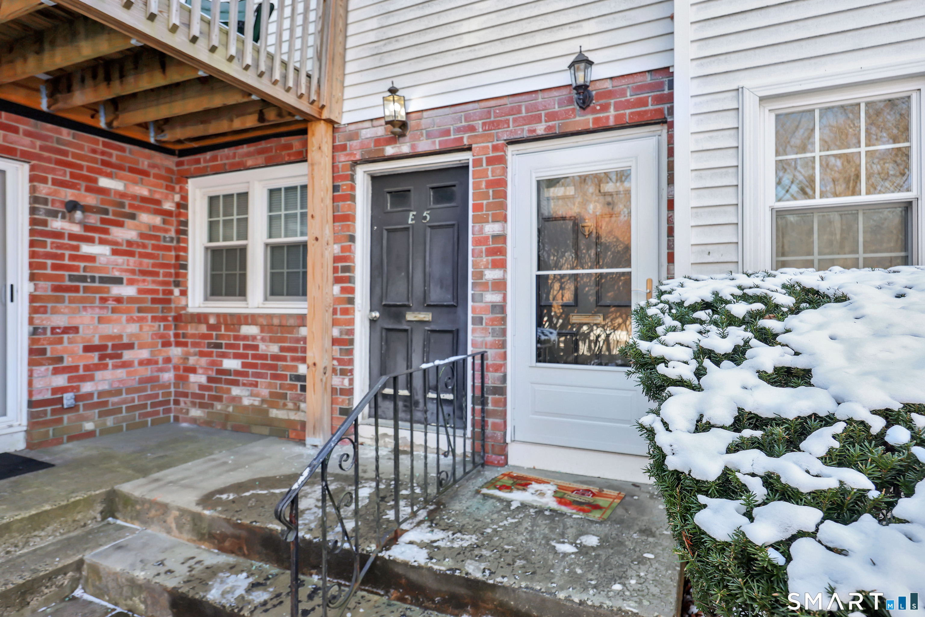 Homes for sale in Enfield, CT | E6 Bradley Cir #6, Enfield, CT 06082 | MLS# 24144822