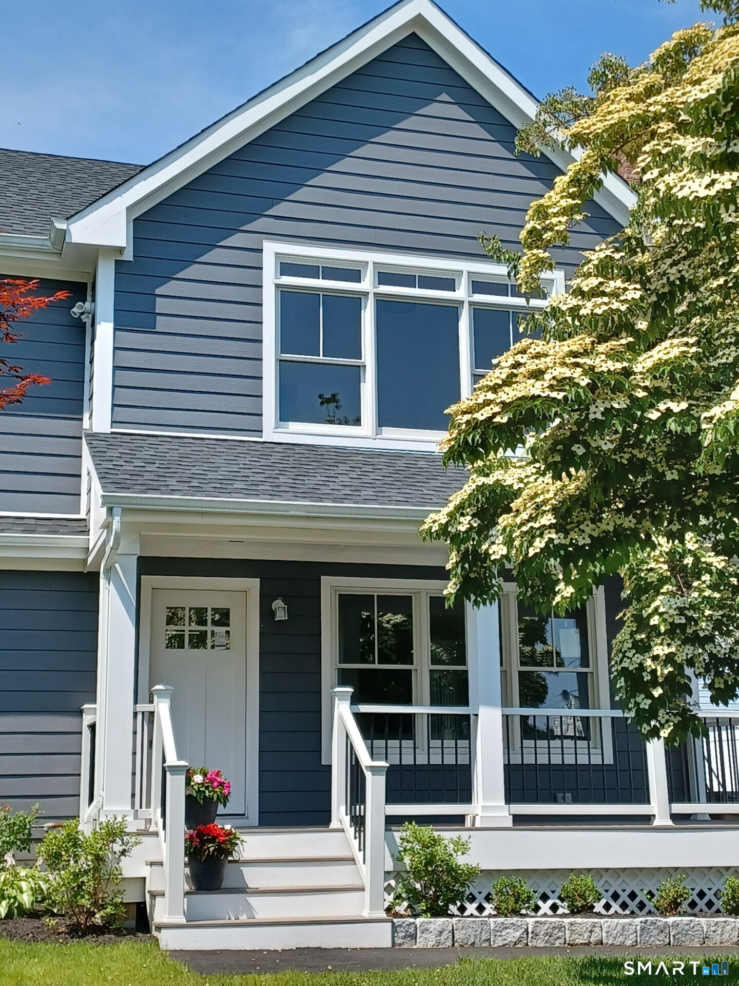 Homes for sale in Stamford, CT | 105 Houston Ter, Stamford, CT 06902 | MLS# 24103372