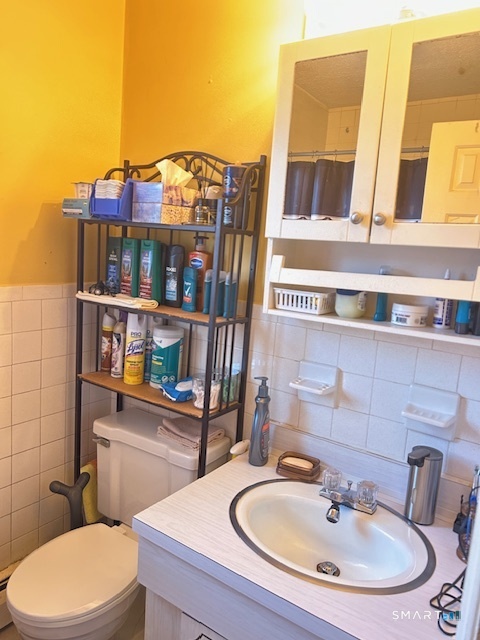 Homes for sale in Waterbury, CT | 92 Angel Dr #APT C, Waterbury, CT 06708 | MLS# 24145701